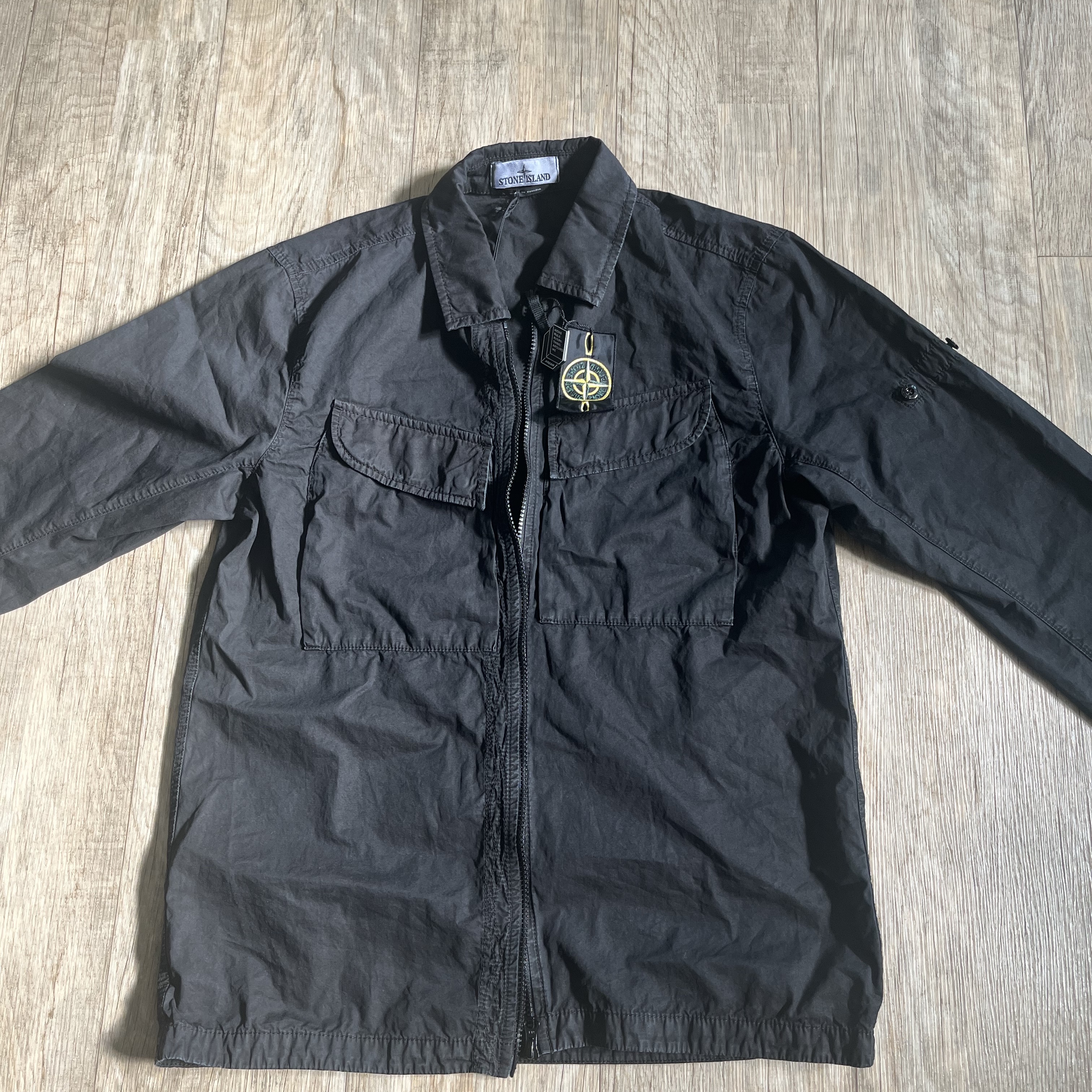 Stone Island 101WN Brushed Cotton Canvas T.CO+OLD Overshirt Black - 22FW 착용 스타일