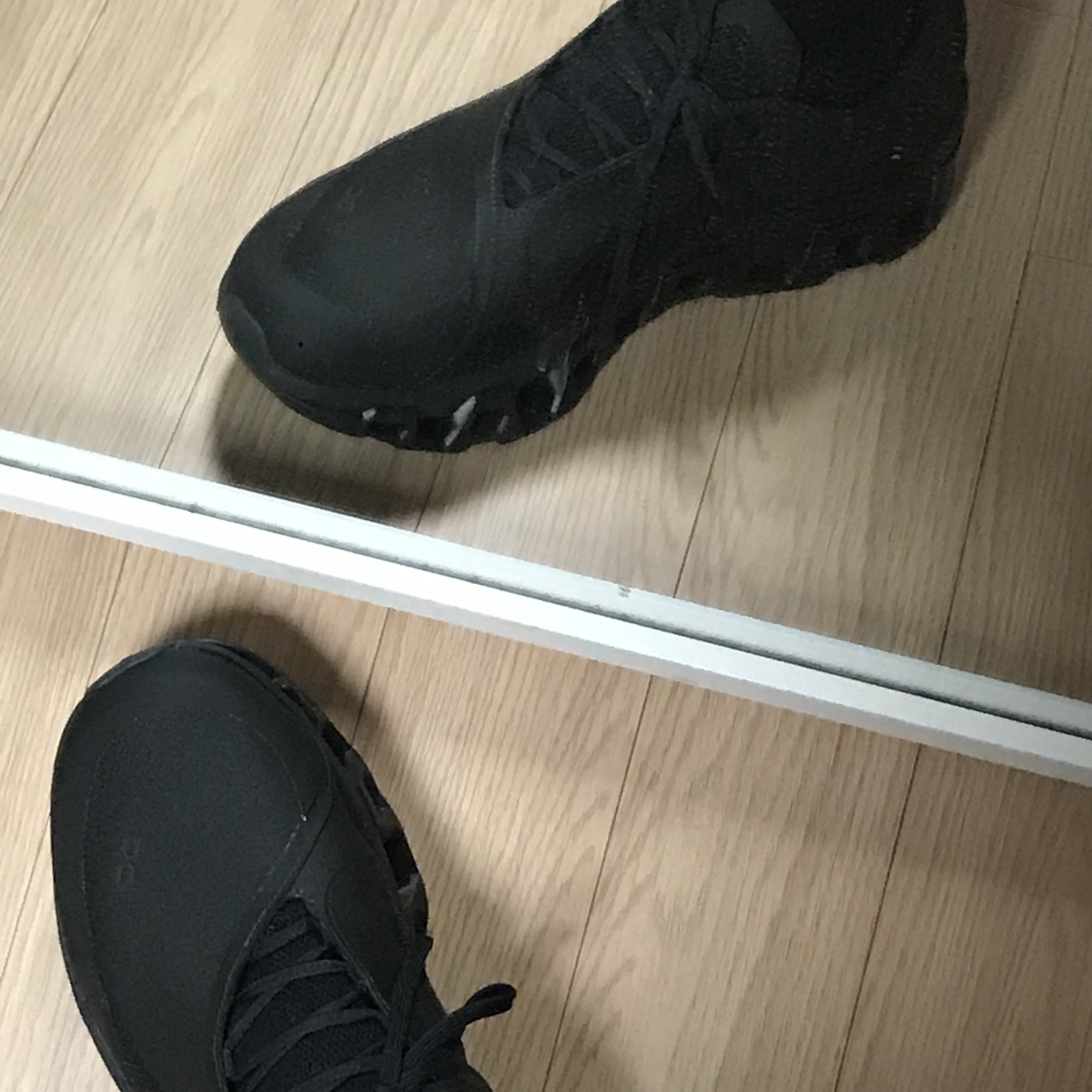 On Running x Post Archive Faction (Paf) Cloudmonster 2 Black Magnet 착용 스타일 - 2