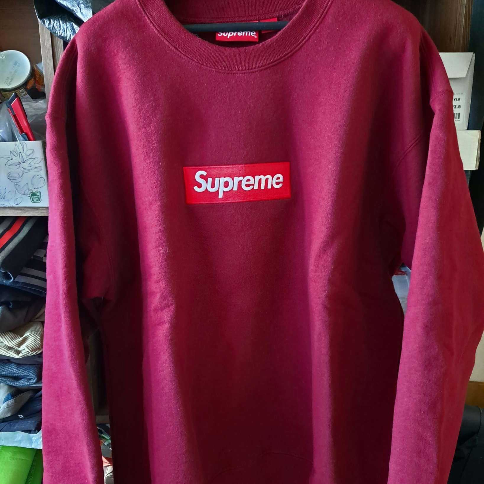 Supreme Box Logo Crewneck Cardinal - 22FW 착용 스타일