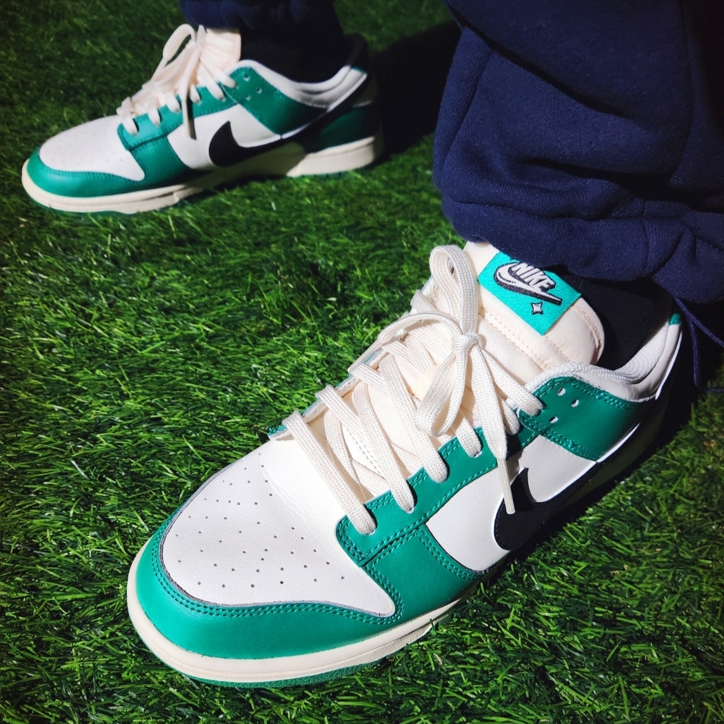 Nike Club Unstructured Futura Washed Cap Malachite, Nike Dunk Low Retro SE Jackpot Malachite 착용 스타일 - 5