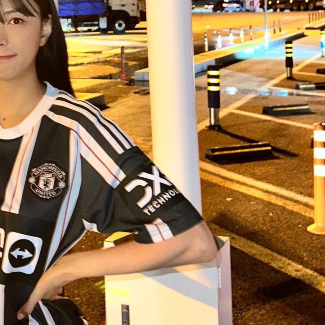 Adidas Manchester United 2023/24 Away Jersey Green Night Core White - KR Sizing (Non Marking Ver.) 착용 스타일