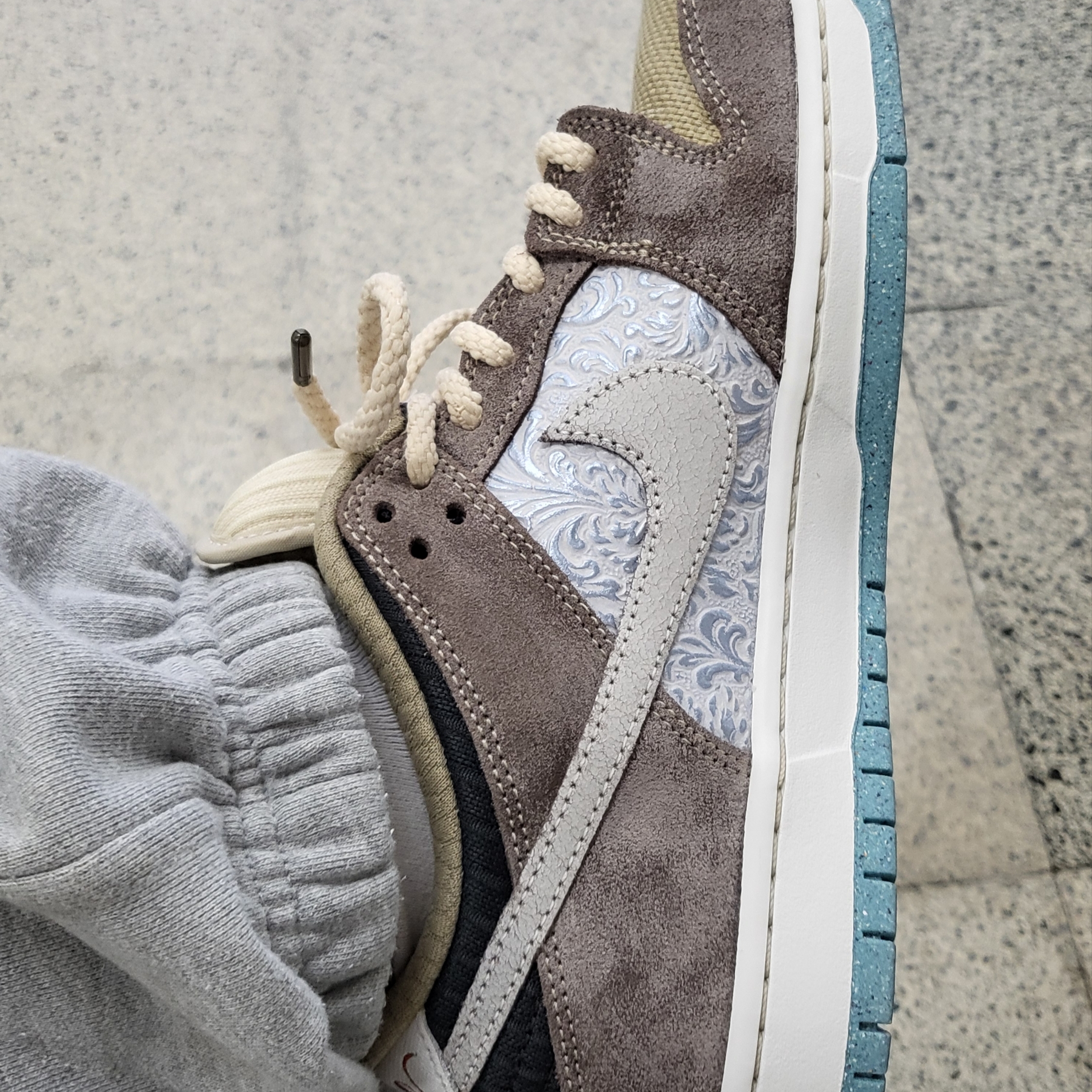 Nike SB Dunk Low Pro Big Money Saving 착용 스타일 - 1