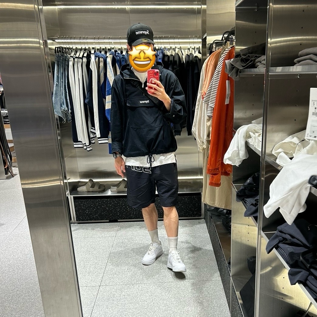 Supreme Sharpie Box Logo New Era Black - 24SS, Supreme Cotton Utility Anorak Black - 24SS 착용 스타일 - 1