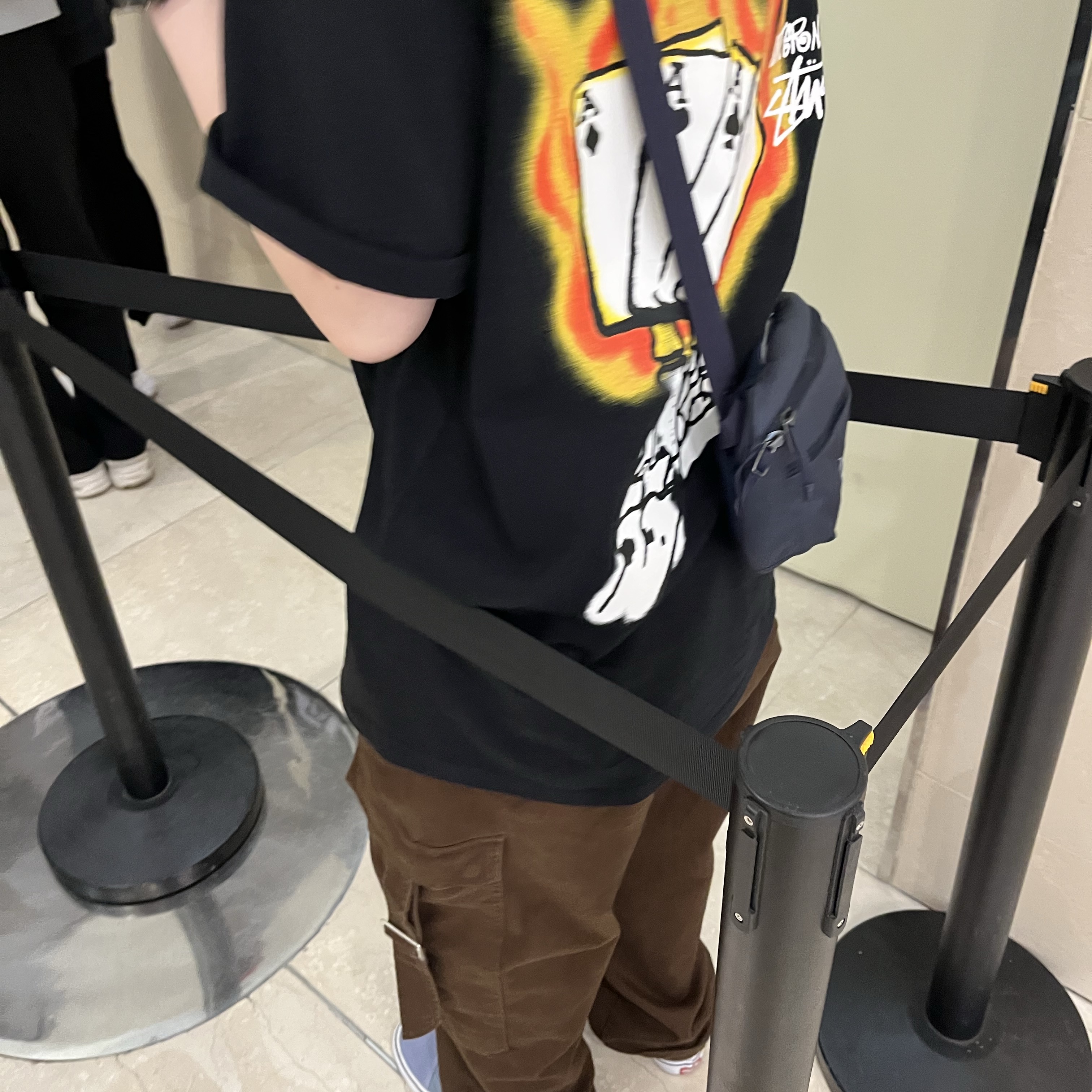 Stussy Read EM' N' Weep Pigment Dyed T-Shirt Black, Casio G-Shock GM-5600UB-1 착용 스타일 - 3