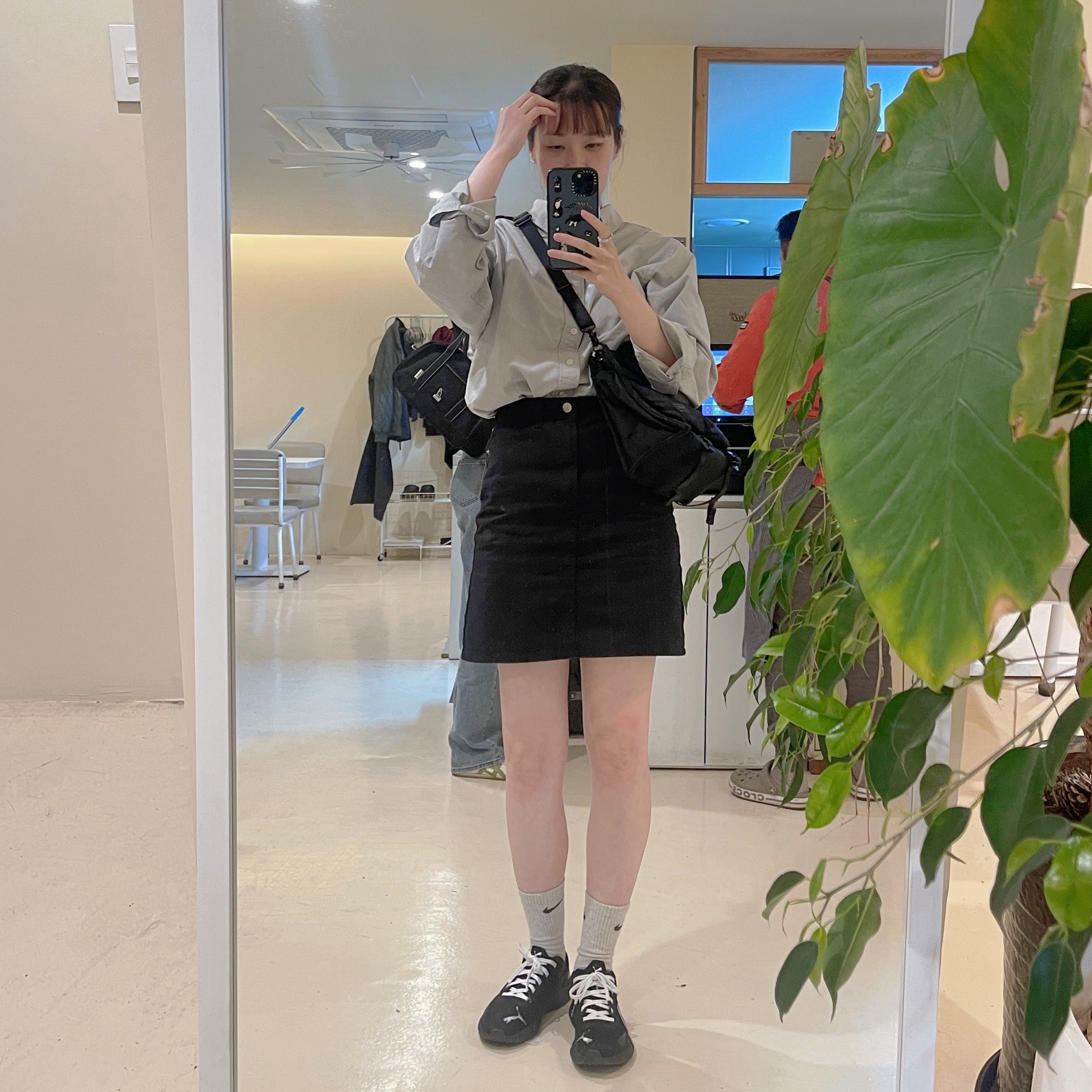 Porter Senses Tote Bag S Black, (W) Puma x Balansa Liberate Nitro 2 Black White 착용 스타일 - 2