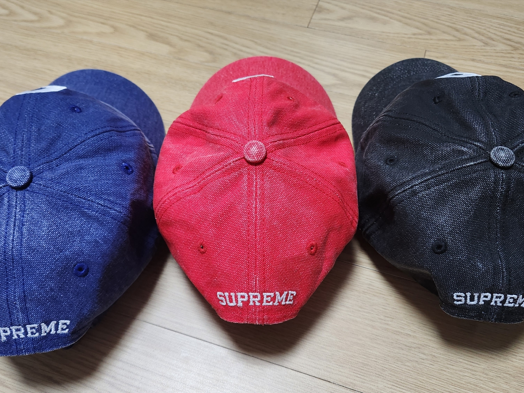 Supreme Pigment Canvas S Logo 6-Panel Navy - 23SS, Supreme Pigment Canvas S Logo 6-Panel Red - 23SS 착용 스타일 - 2