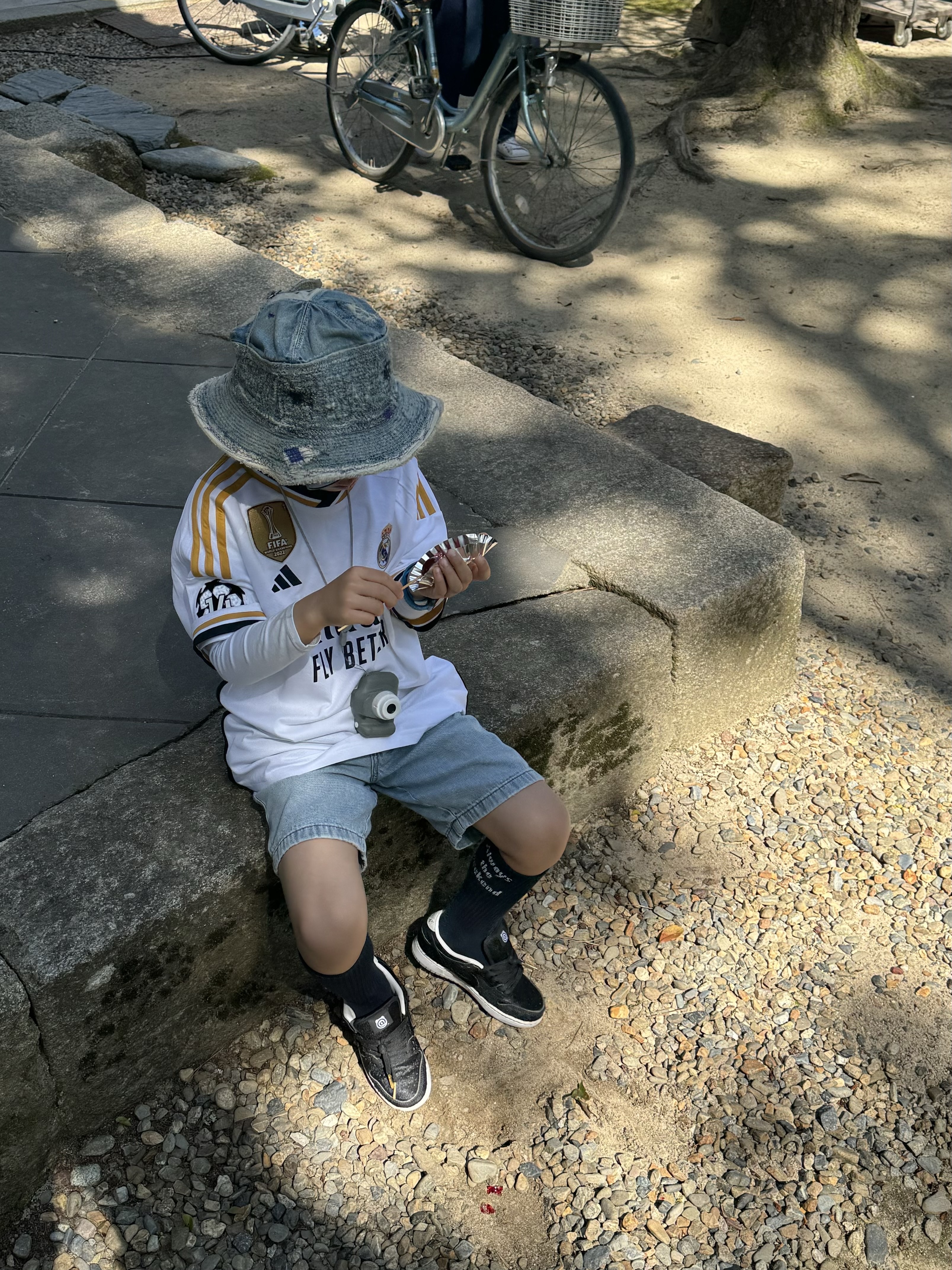 Kapital 11.5 oz. Denim The Old Man And The Sea Hat Indigo, Adidas Real Madrid 2023/24 Home Jersey White - KR Sizing (Non Marking Ver.) 착용 스타일 - 4