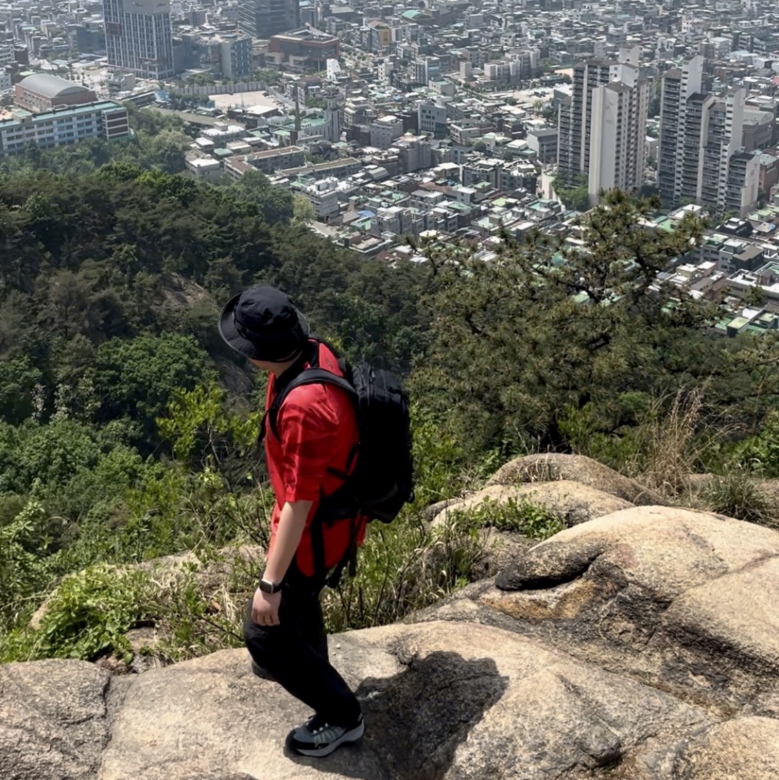 Nike NRG ACG Bucket Black, Nike Korea 2022/23 Dri-Fit ADV Match Home SS Jersey Global Red - Asia (Non Marking Ver.) 착용 스타일 - 2