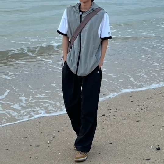Uniqlo U Drawstring Shoulder Bag Wine, Nike Dunk Low SE Praline Desert Ochre 착용 스타일 - 2