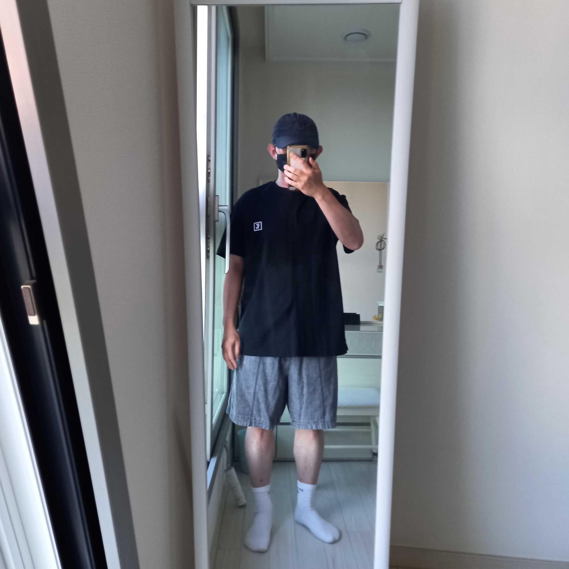 Supreme Small Box Shirt Denim - 23FW, Wooyoungmi Cotton Back Logo T-Shirt White - 24SS 착용 스타일 - 2