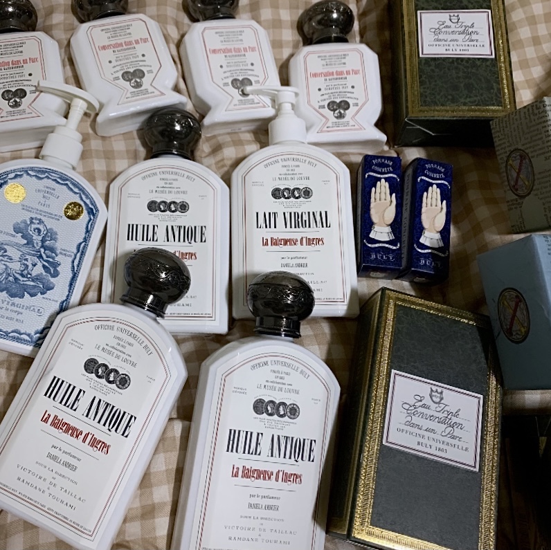 Buly 1803 Lait Virginal Body Lotion Lichen D’ecosse 190ml, Buly 1803 Huile Antique Body Oil Iris De Malte 190ml 착용 스타일