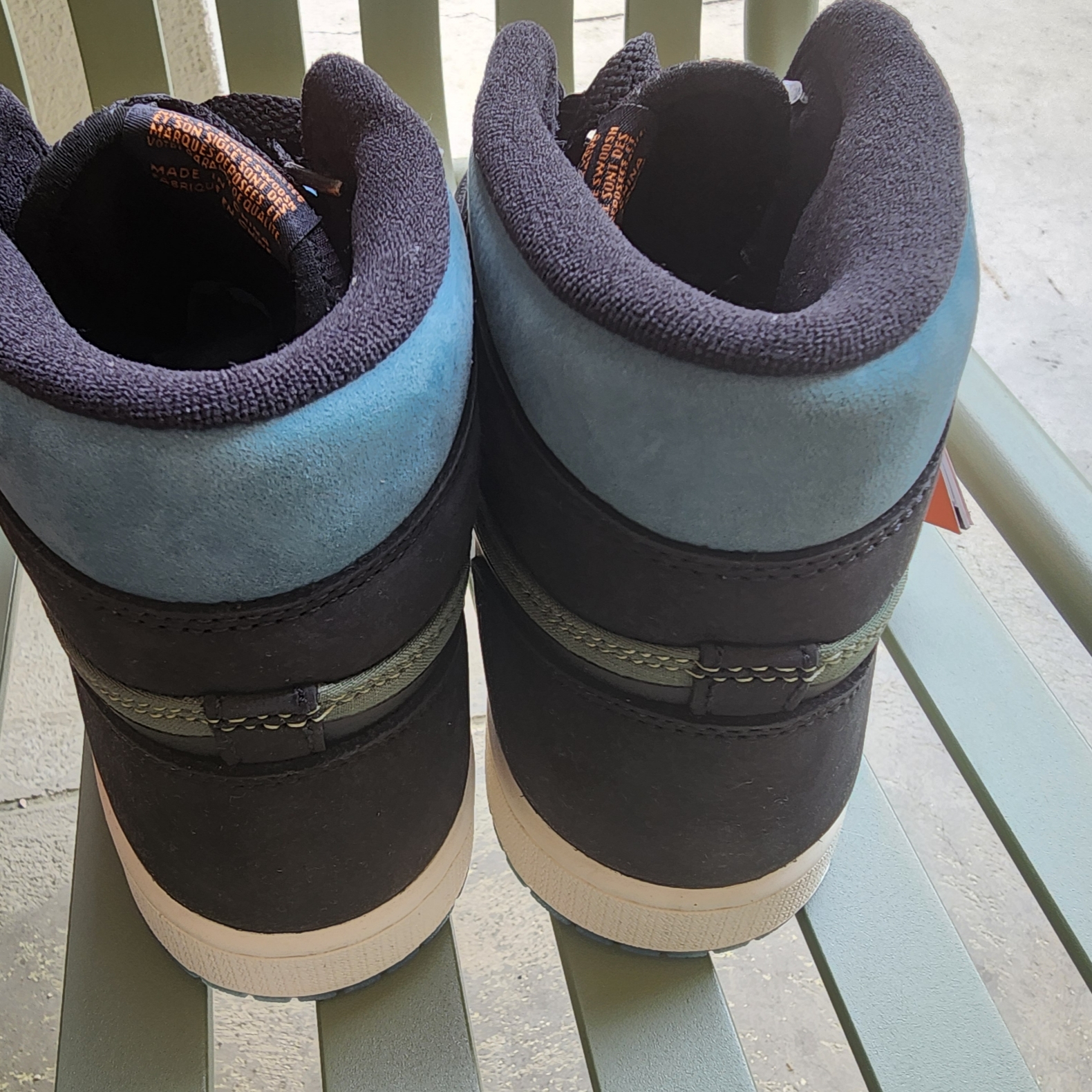 Jordan 1 Element Gore-Tex Noise Aqua and Light Olive 착용 스타일 - 3