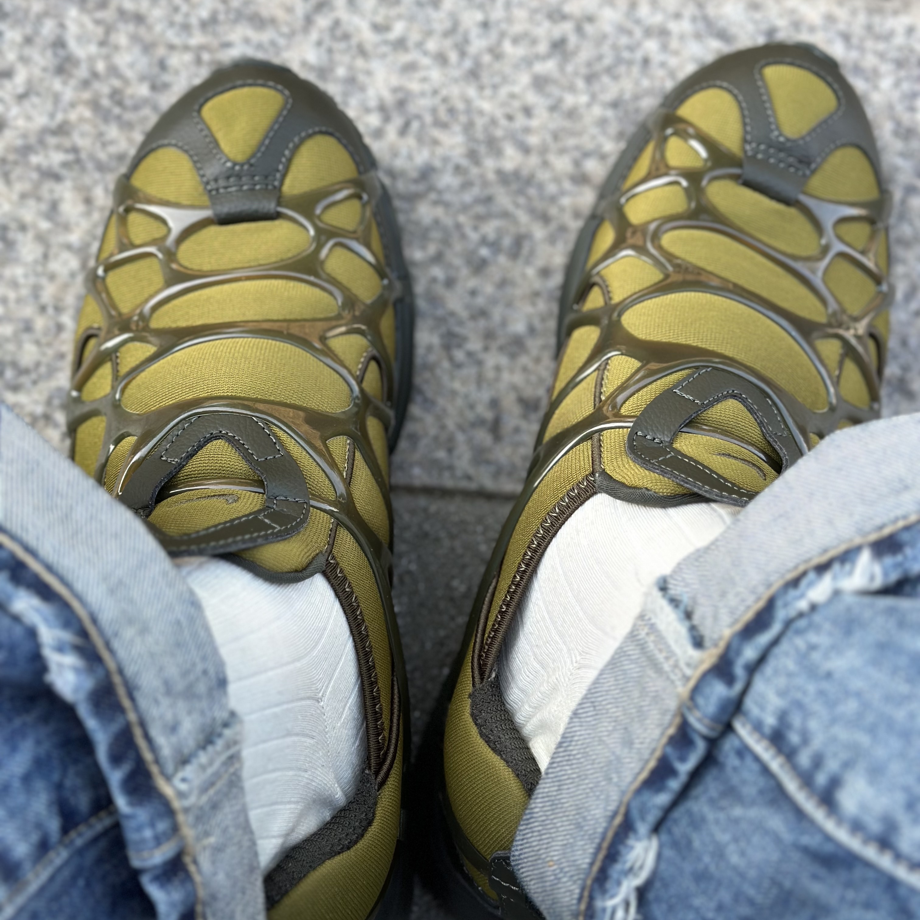 Nike Air Kukini Pilgrim Sequoia 착용 스타일 - 1