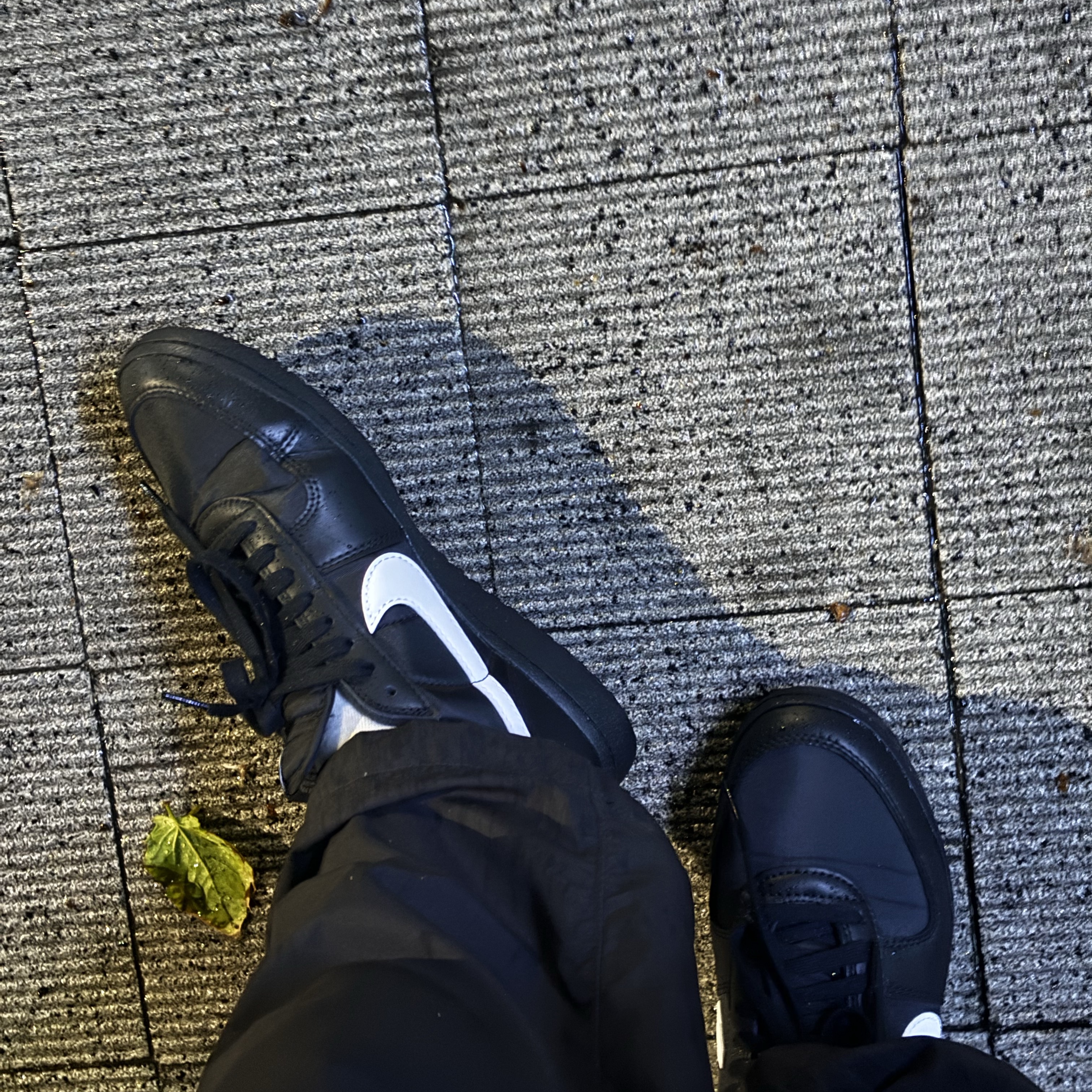 Nike Field General 82 SP Black and White 착용 스타일