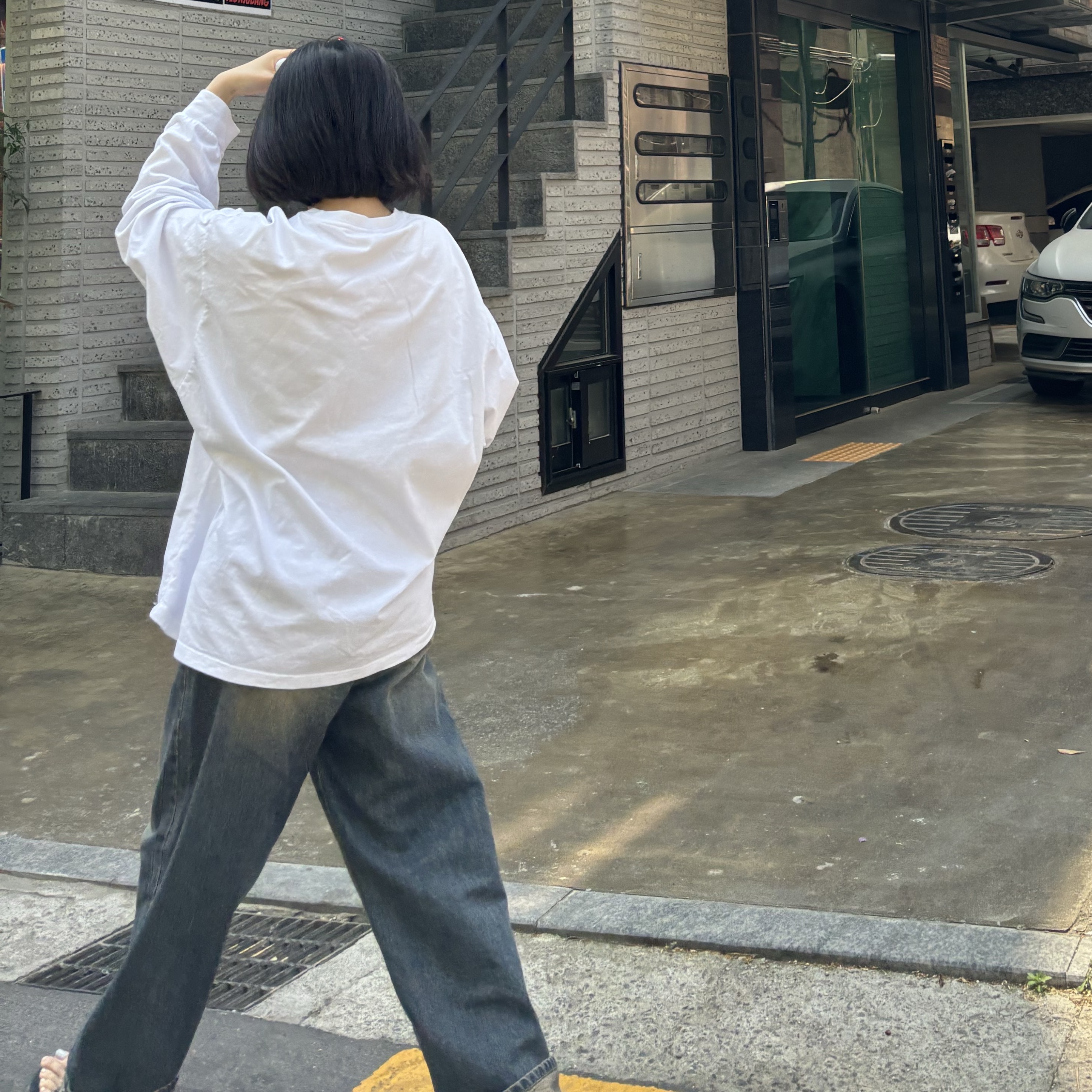 Dr. Martens Women Myles Brando Leather Buckle Slide Sandals Black, Tiffany & Co. Return to Tiffany Blue Heart Tag Bead Bracelet Silver 착용 스타일 - 1