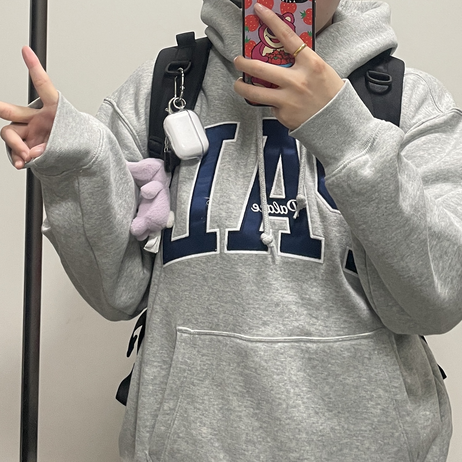 Palace x Gap Hood Grey - 24SS 착용 스타일