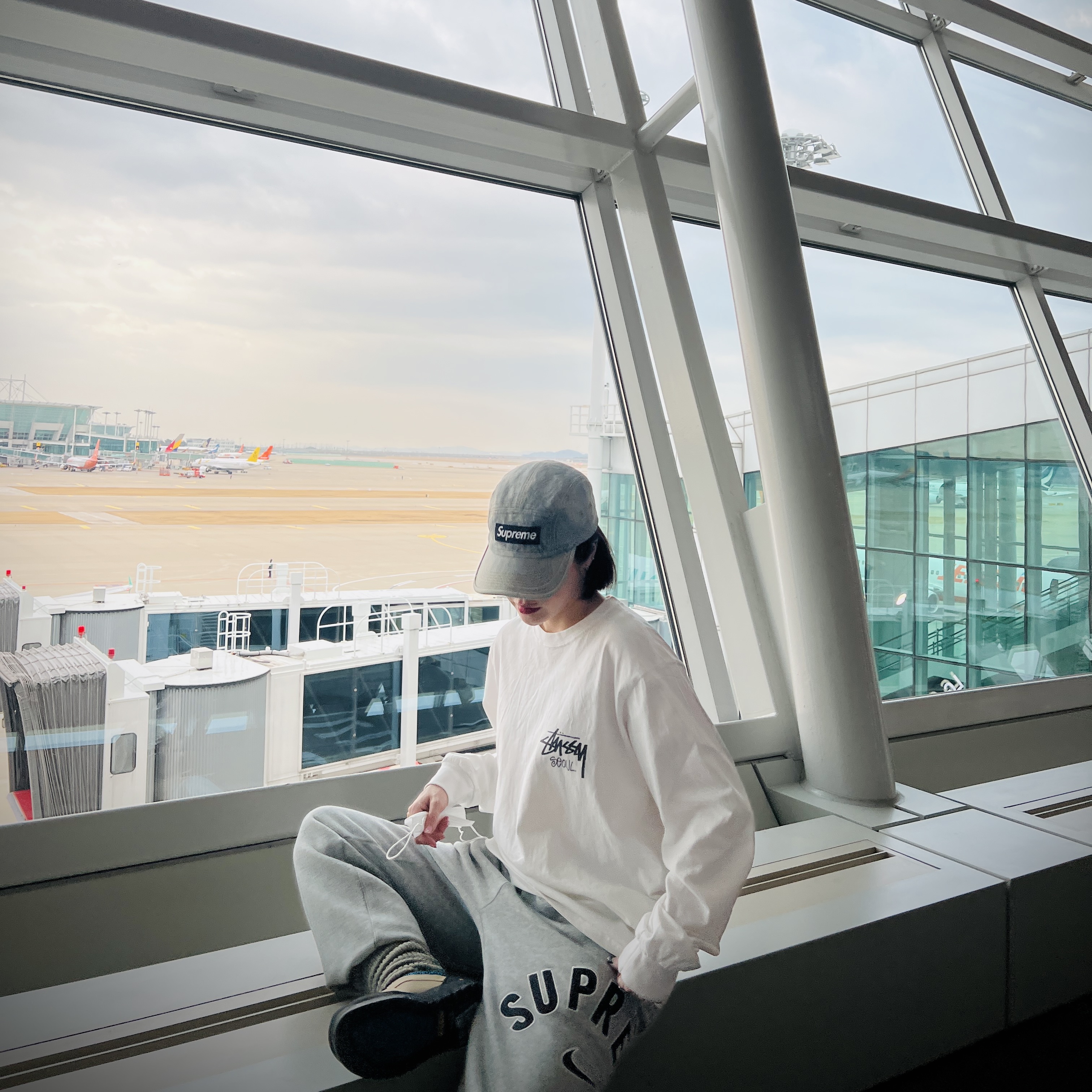 (W) Keen Jasper Rocks SP Sneakers Beige, Stussy Stock Seoul LS T-Shirt White 2023 착용 스타일 - 1