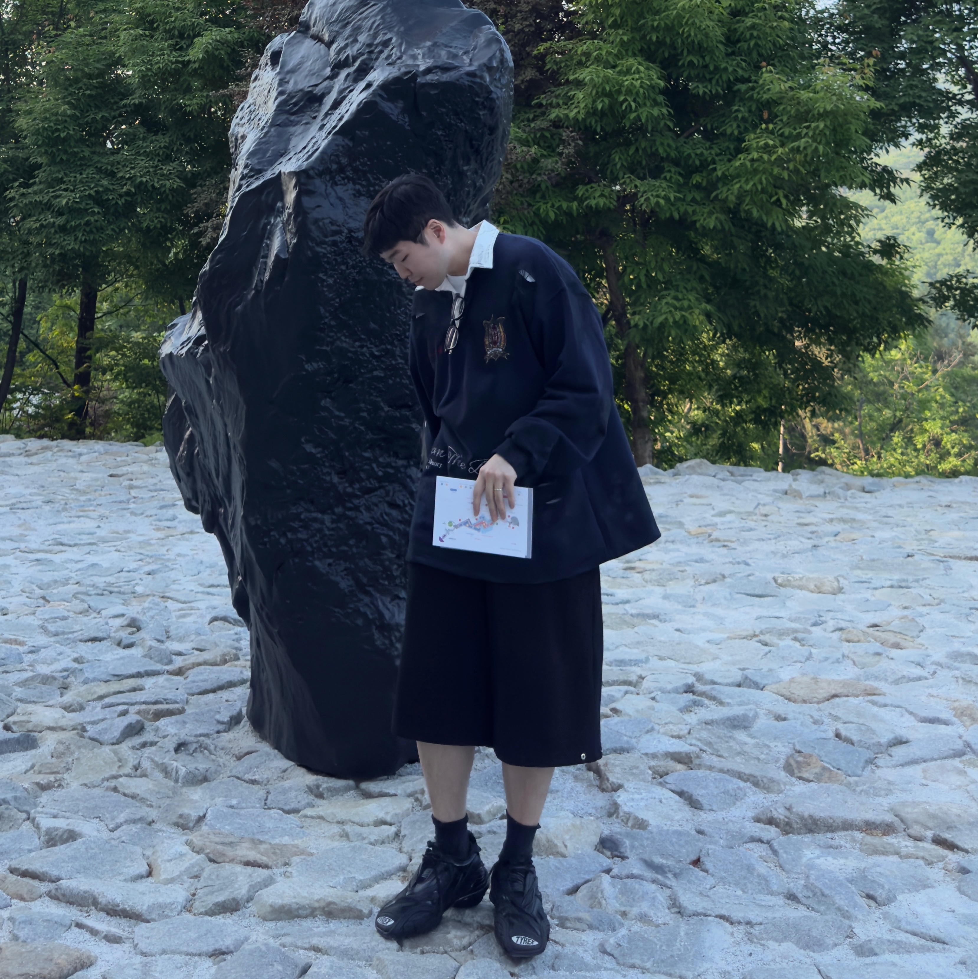 Balenciaga Tyrex Sneakers Black 착용 스타일 - 2