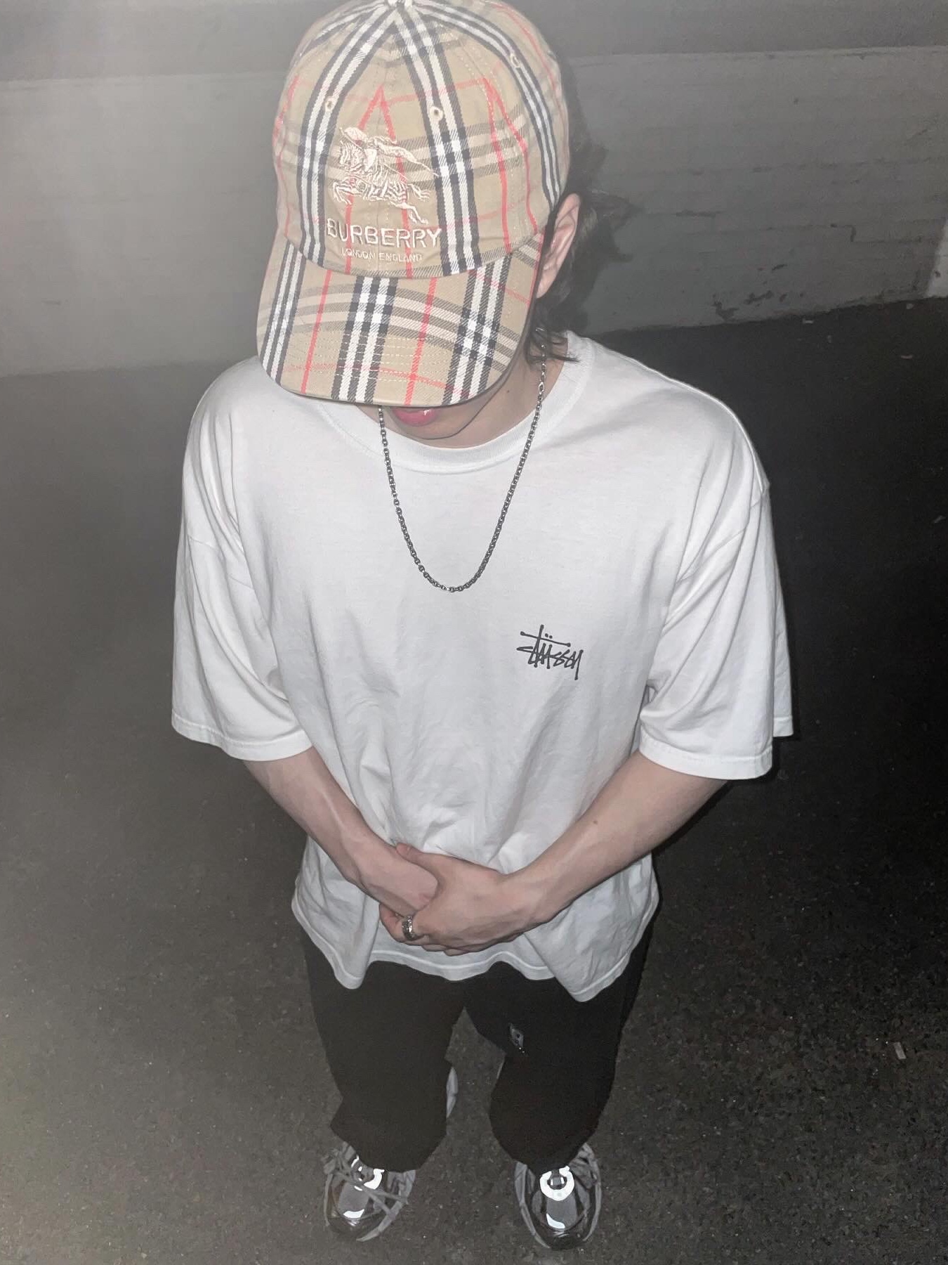 Supreme x Burberry Denim 6-Panel Beige - 22SS, Stussy Basic Stussy T-Shirt White 2021 착용 스타일 - 2