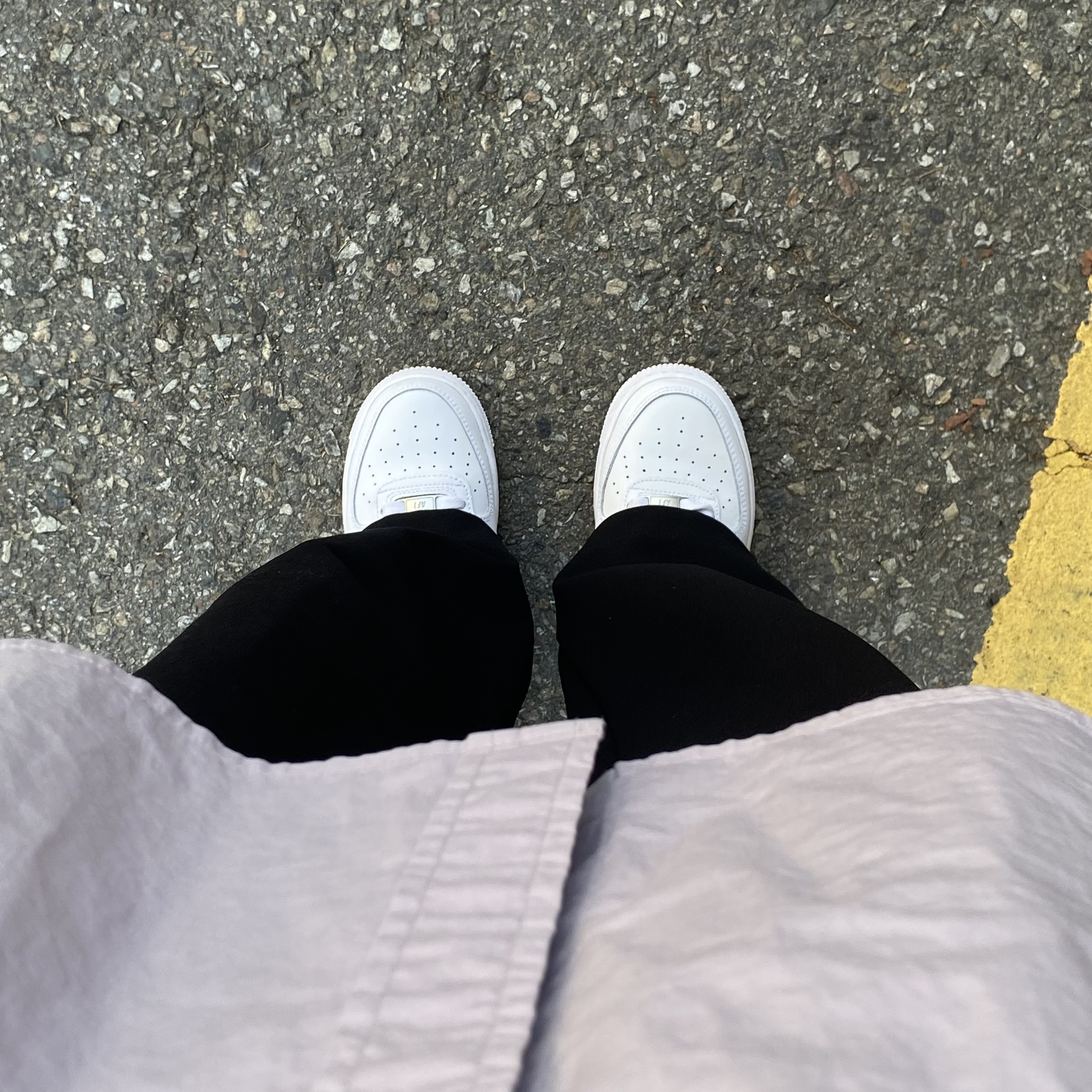 (GS) Nike Air Force 1 LE White 착용 스타일