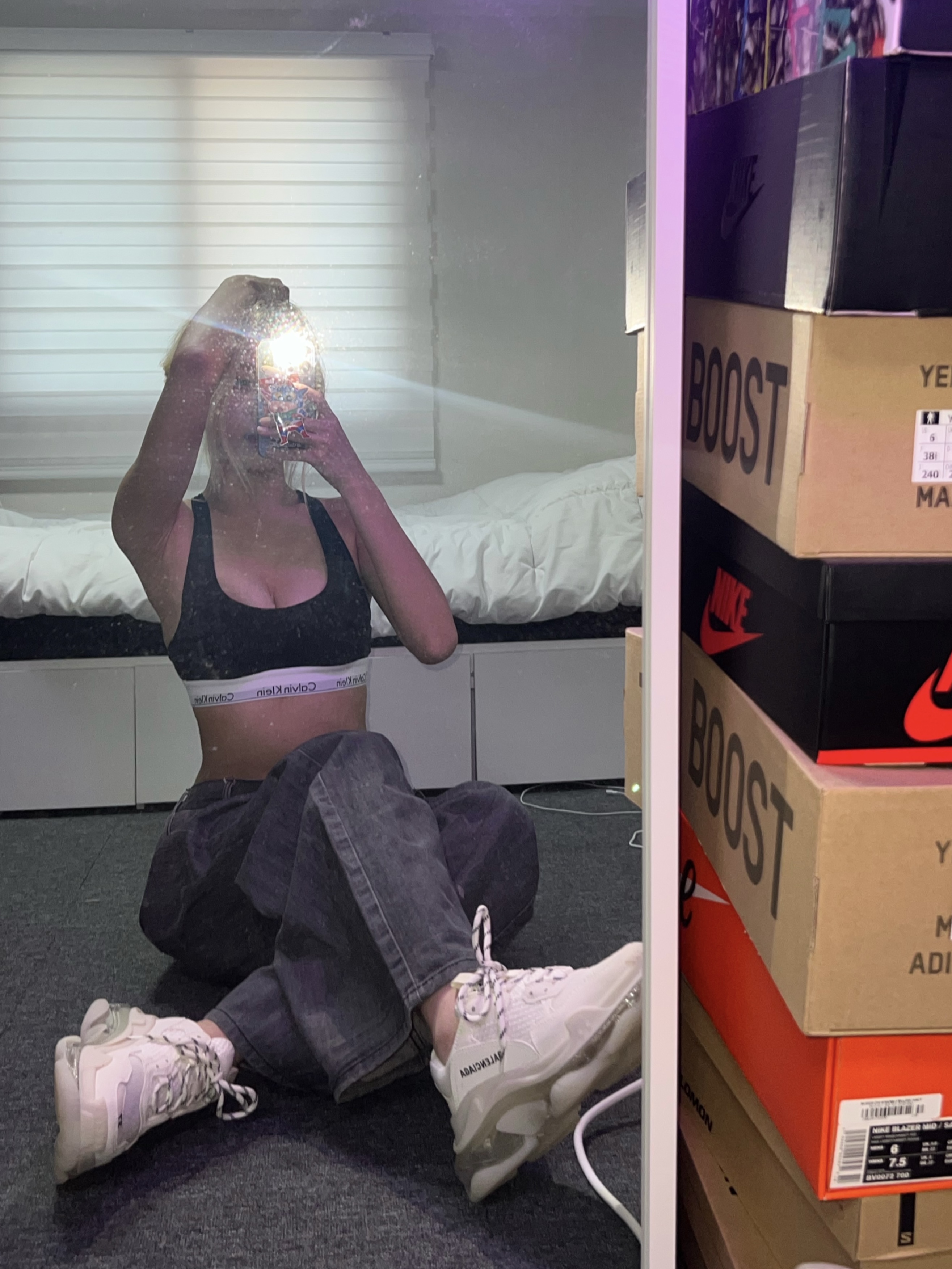 (W) Calvin Klein Modern Cotton Bralette Black, Balenciaga Triple S Sneakers Clear Sole White 착용 스타일