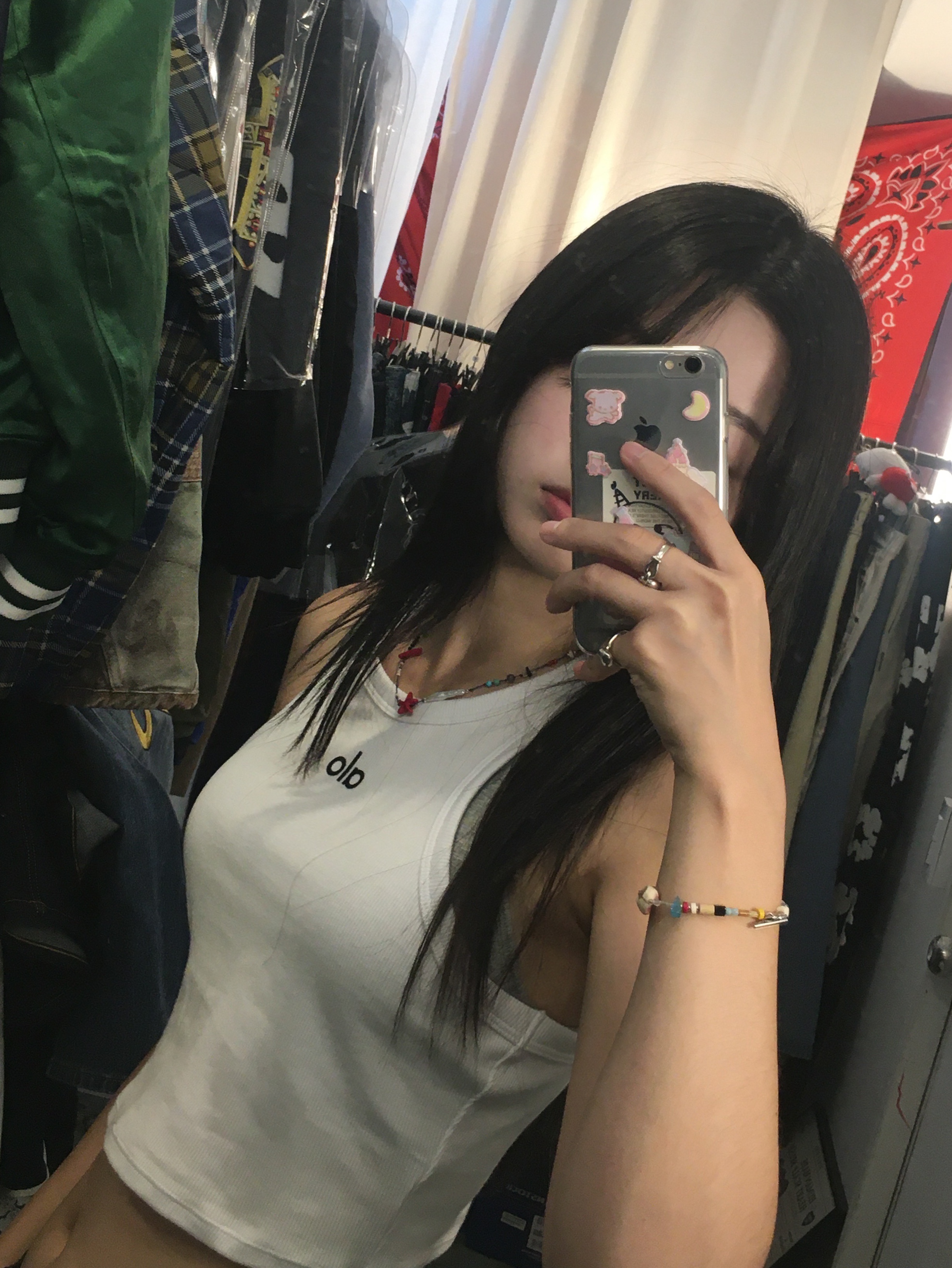 (W) Alo Yoga Aspire Tank White 착용 스타일 - 2
