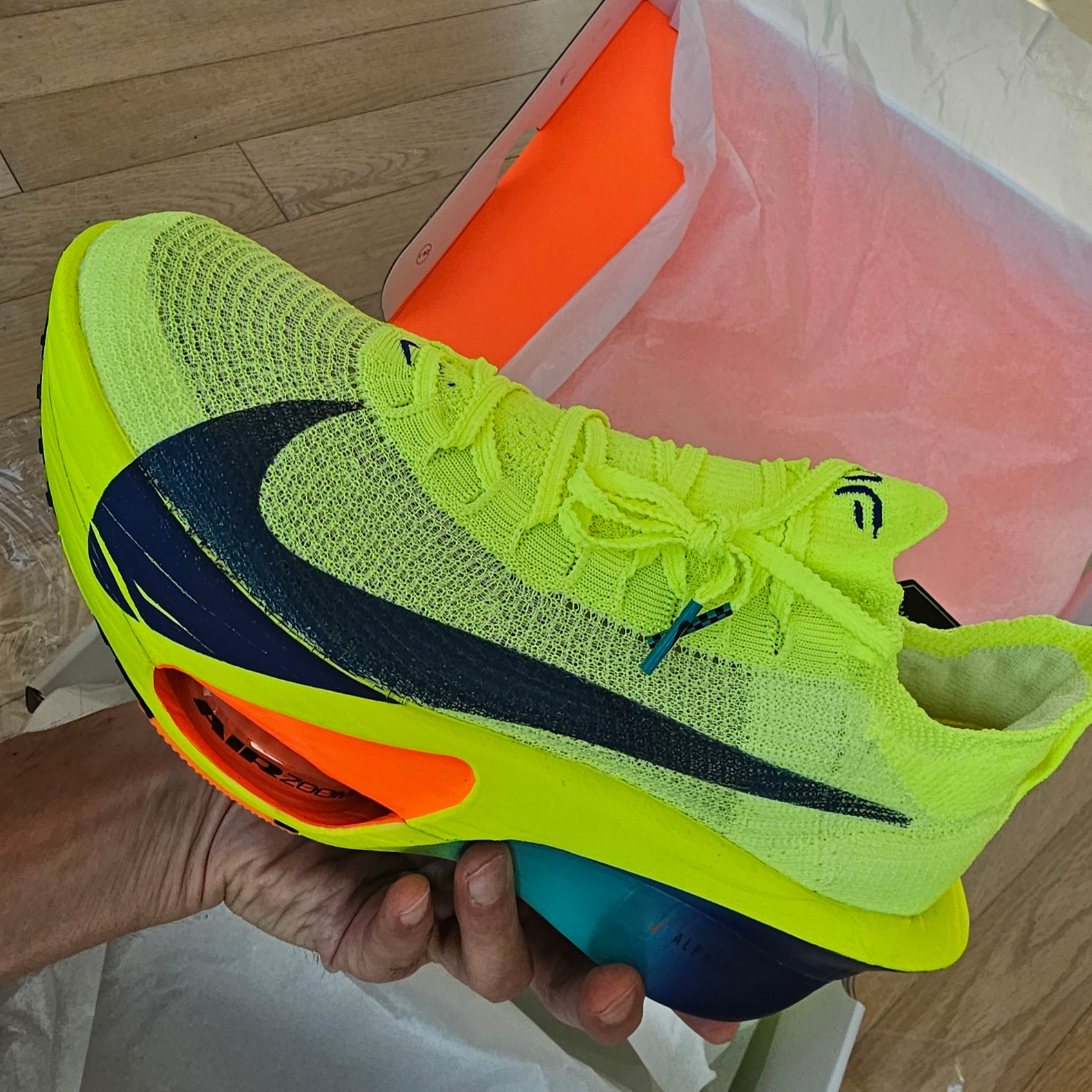 Nike Air Zoom Alphafly Next% 3 Volt 착용 스타일