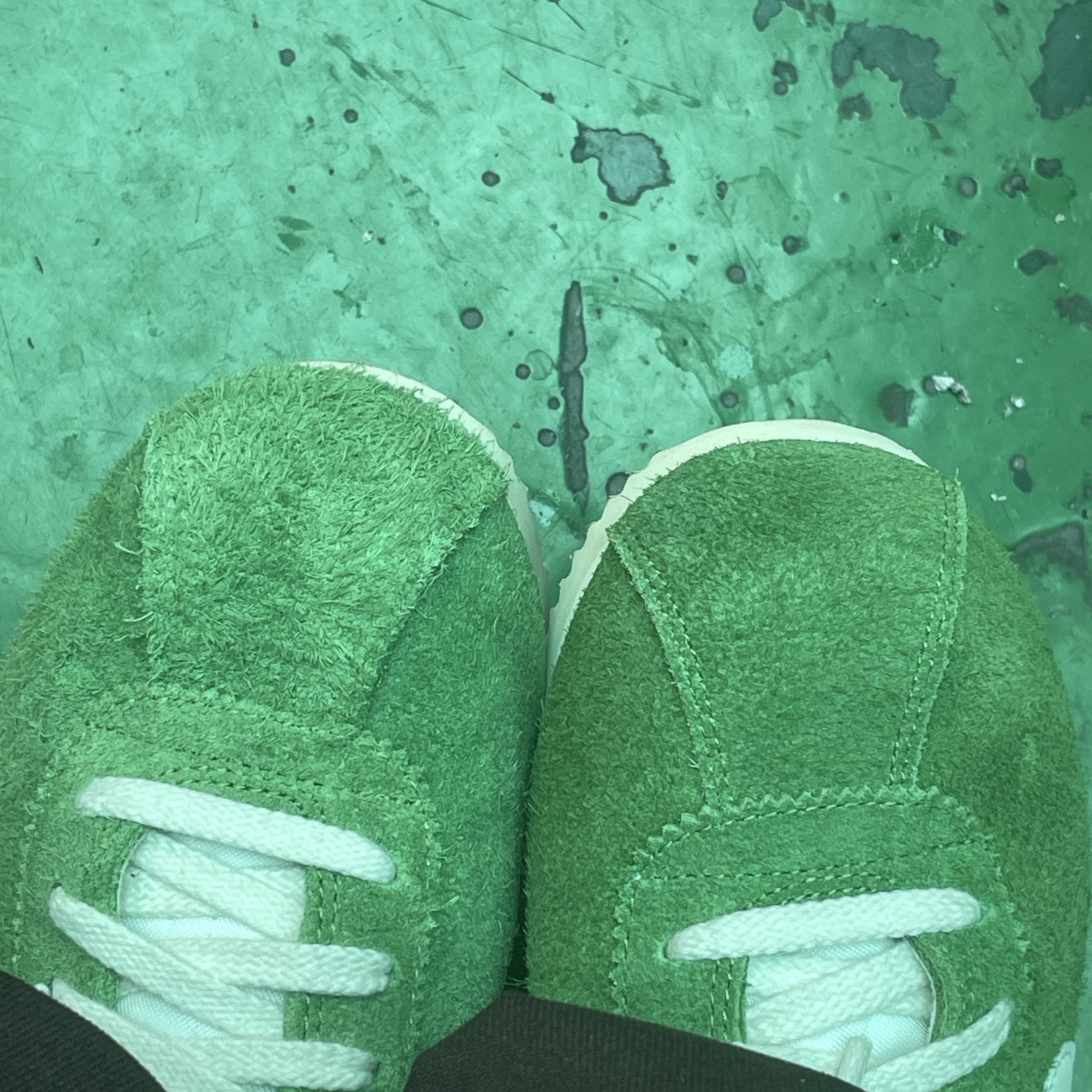 (W) Nike Cortez Vintage Chlorophyll Suede 착용 스타일