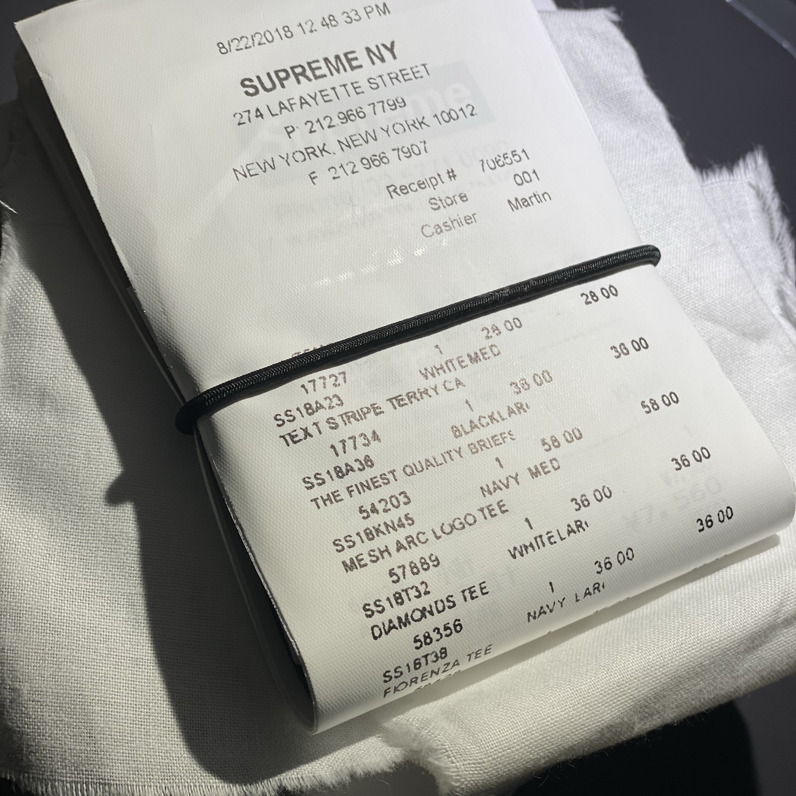 Supreme x MM6 Maison Margiela Receipt Wallet White - 24SS 착용 스타일 - 2