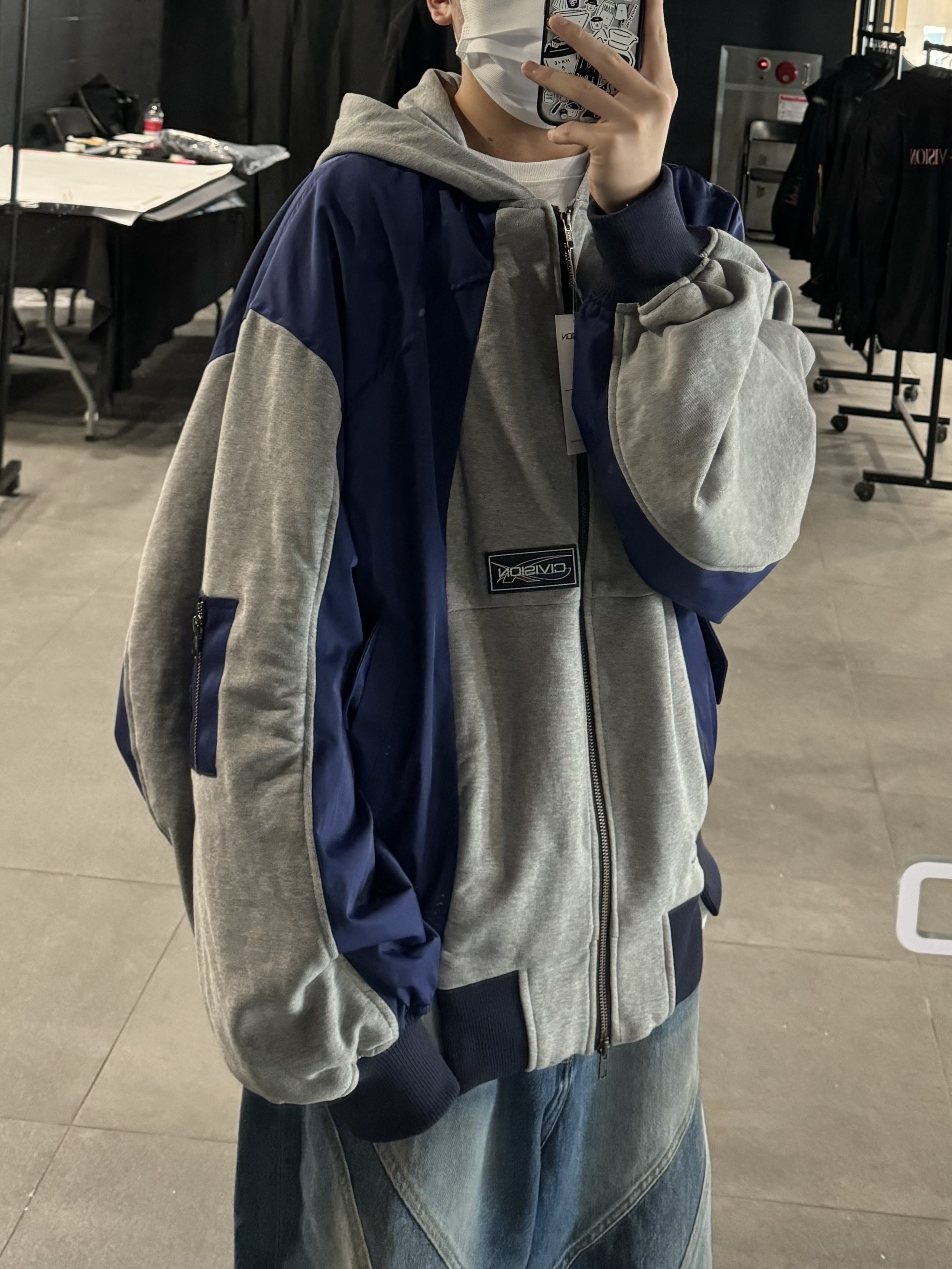 [KREAM 단독] Civision by CSC Remake Hooded Blouson Blue, Civision by CSC Cool Girl Hoodie Pink 착용 스타일 - 1