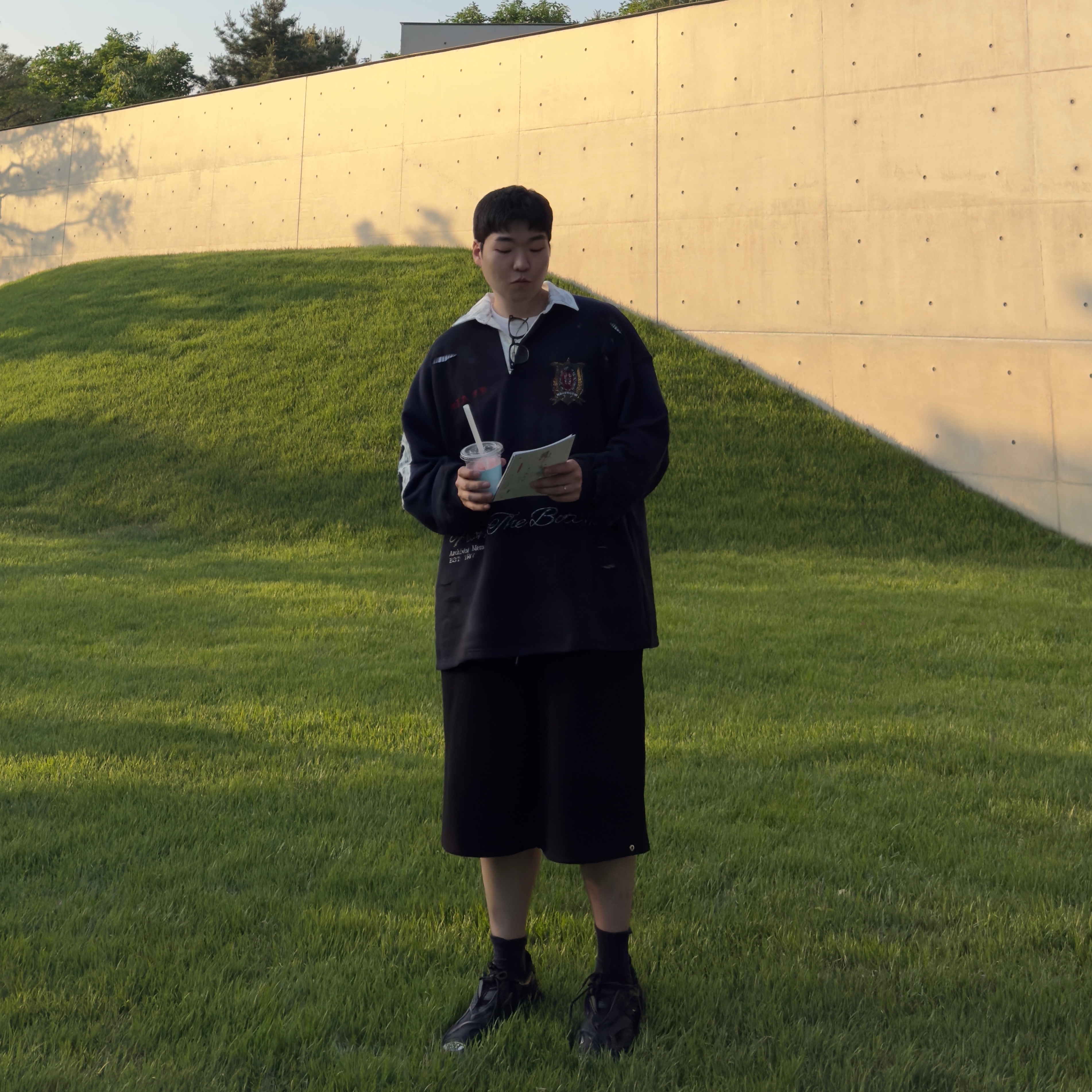Balenciaga Tyrex Sneakers Black 착용 스타일 - 3