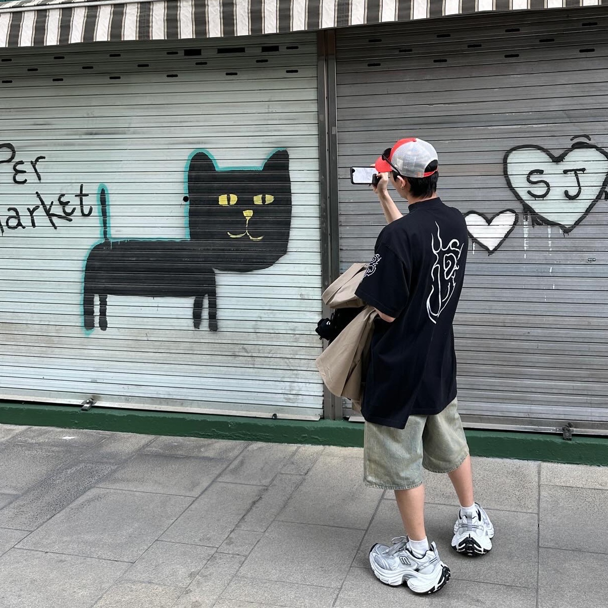 Stussy Denim Big OL' Shorts Sandwash 착용 스타일 - 1