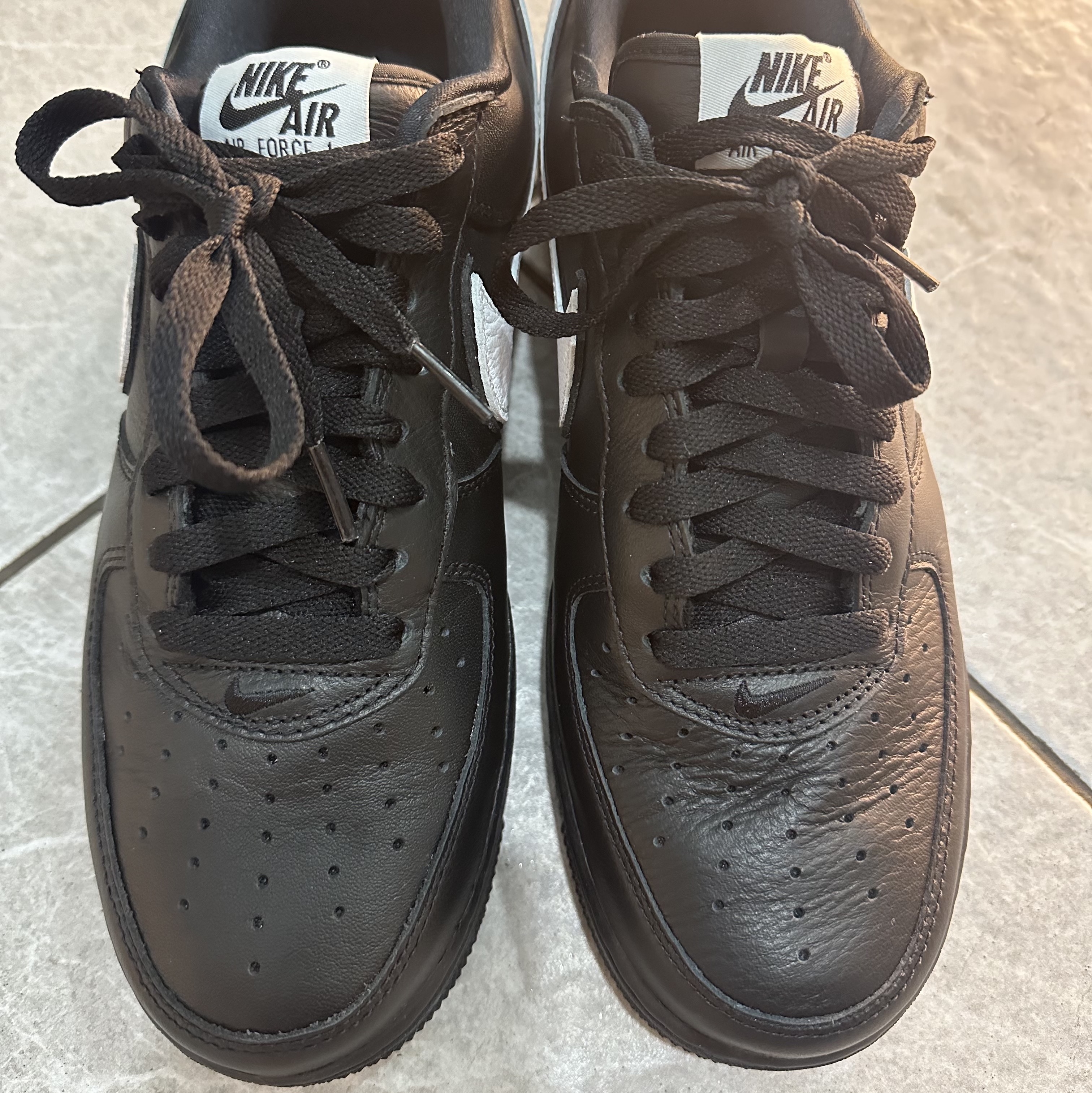 Nike Air Force 1 Low QS Black White 착용 스타일
