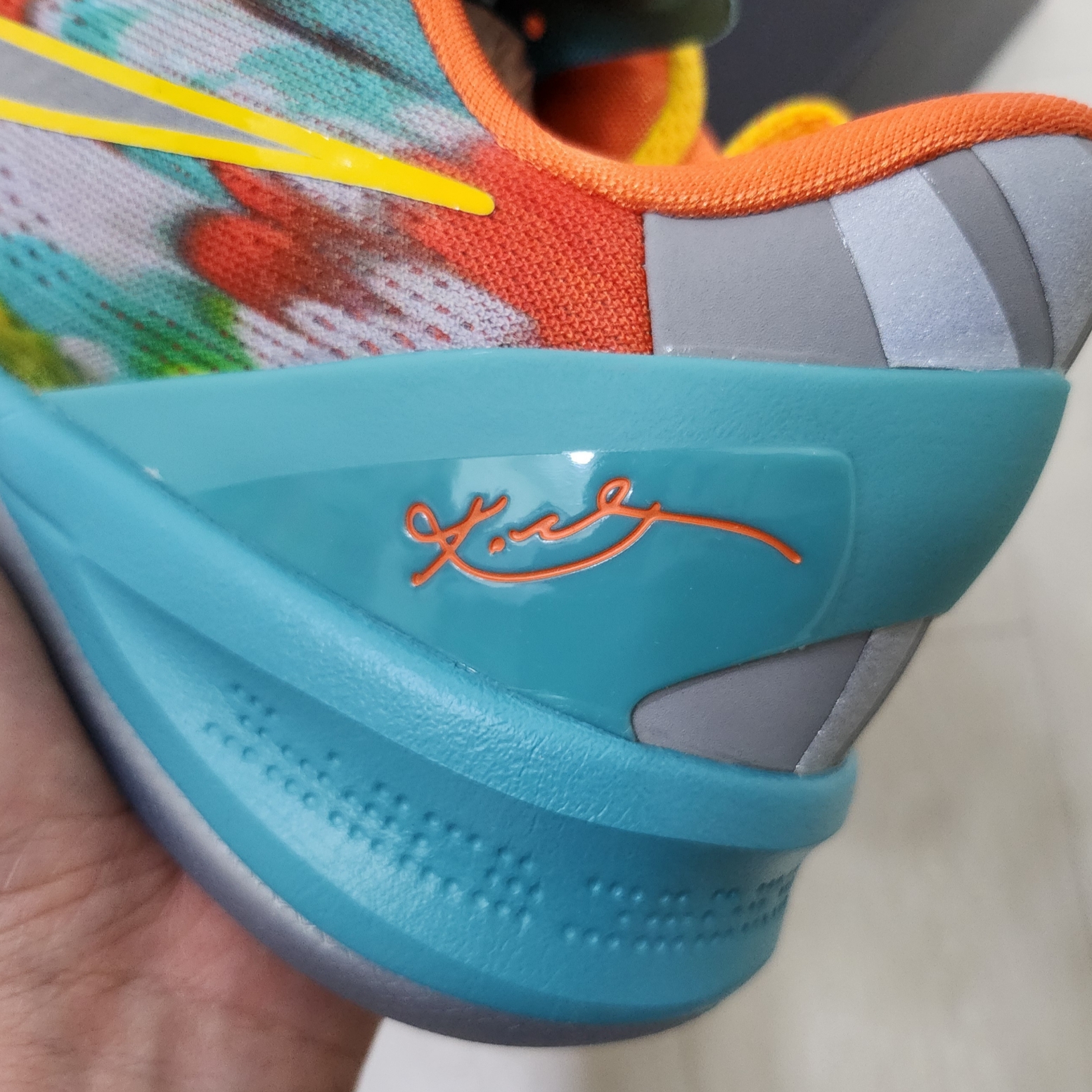 Nike Kobe 8 Protro Venice Beach 착용 스타일 - 3
