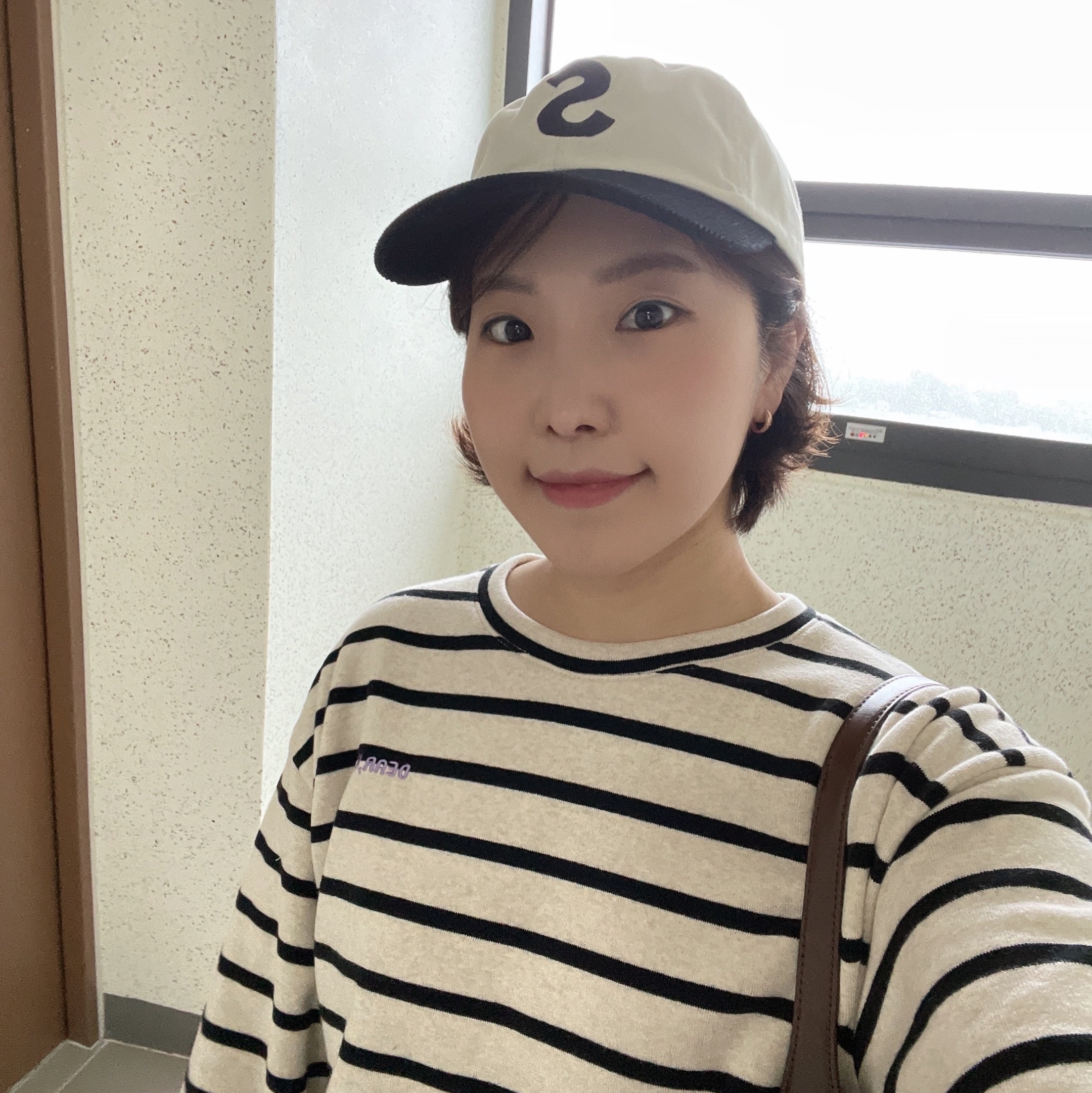 Supreme 2-Tone S Logo 6-Panel Stone - 24SS 착용 스타일