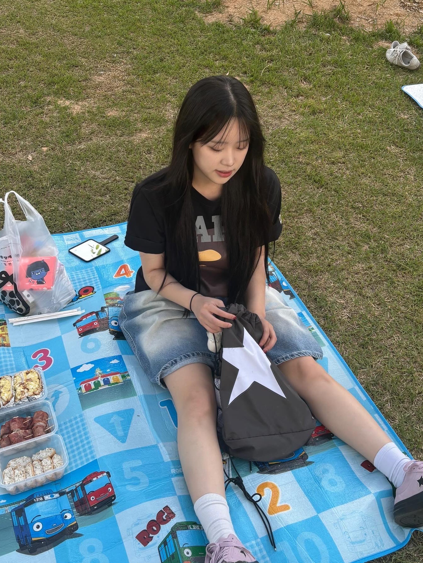 BAPE Big Ape Head T-Shirt Black, Converse One Star Pro Classic Suede Phantom Violet 착용 스타일 - 2