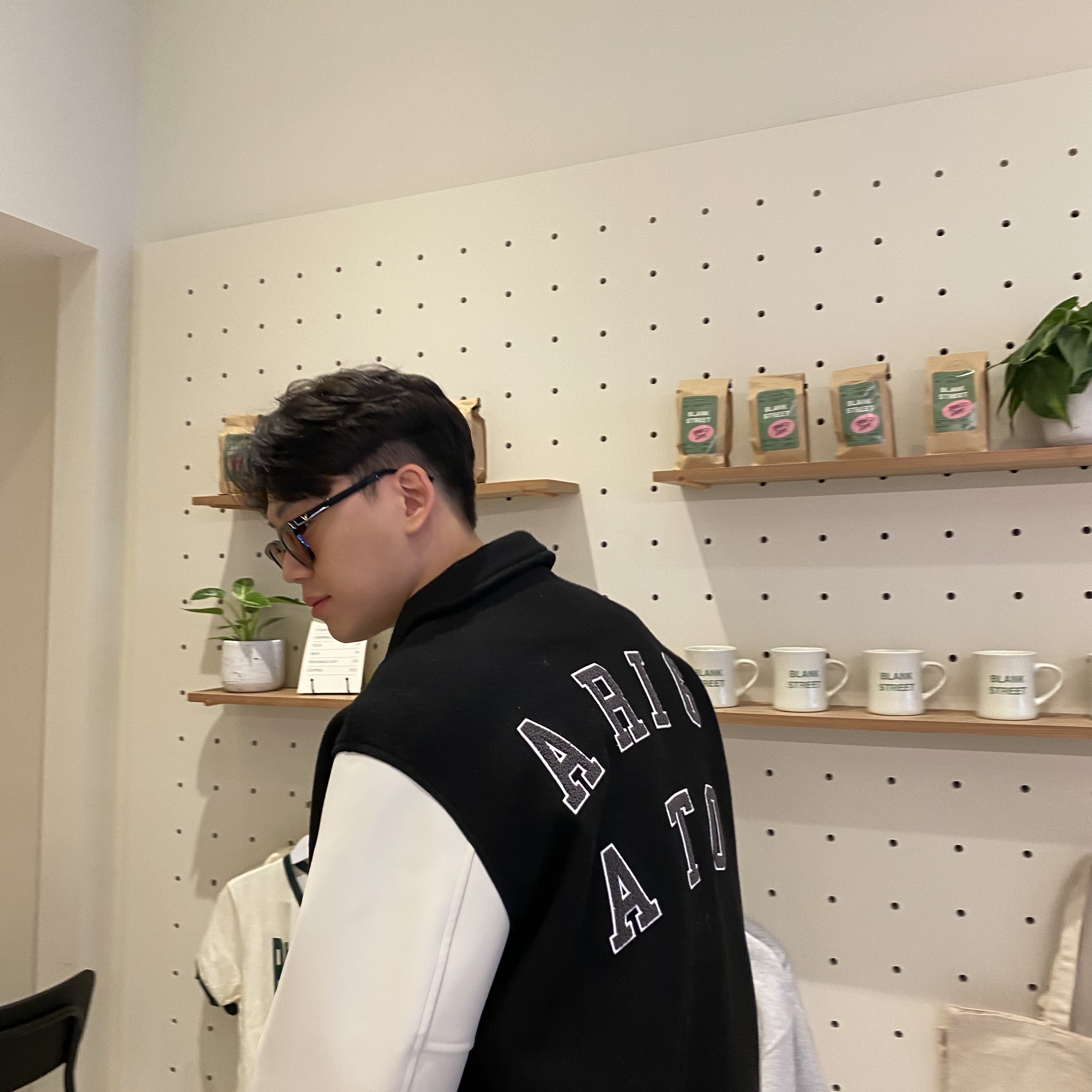 Gentle Monster South Side N 01 BRG Black Brown 착용 스타일