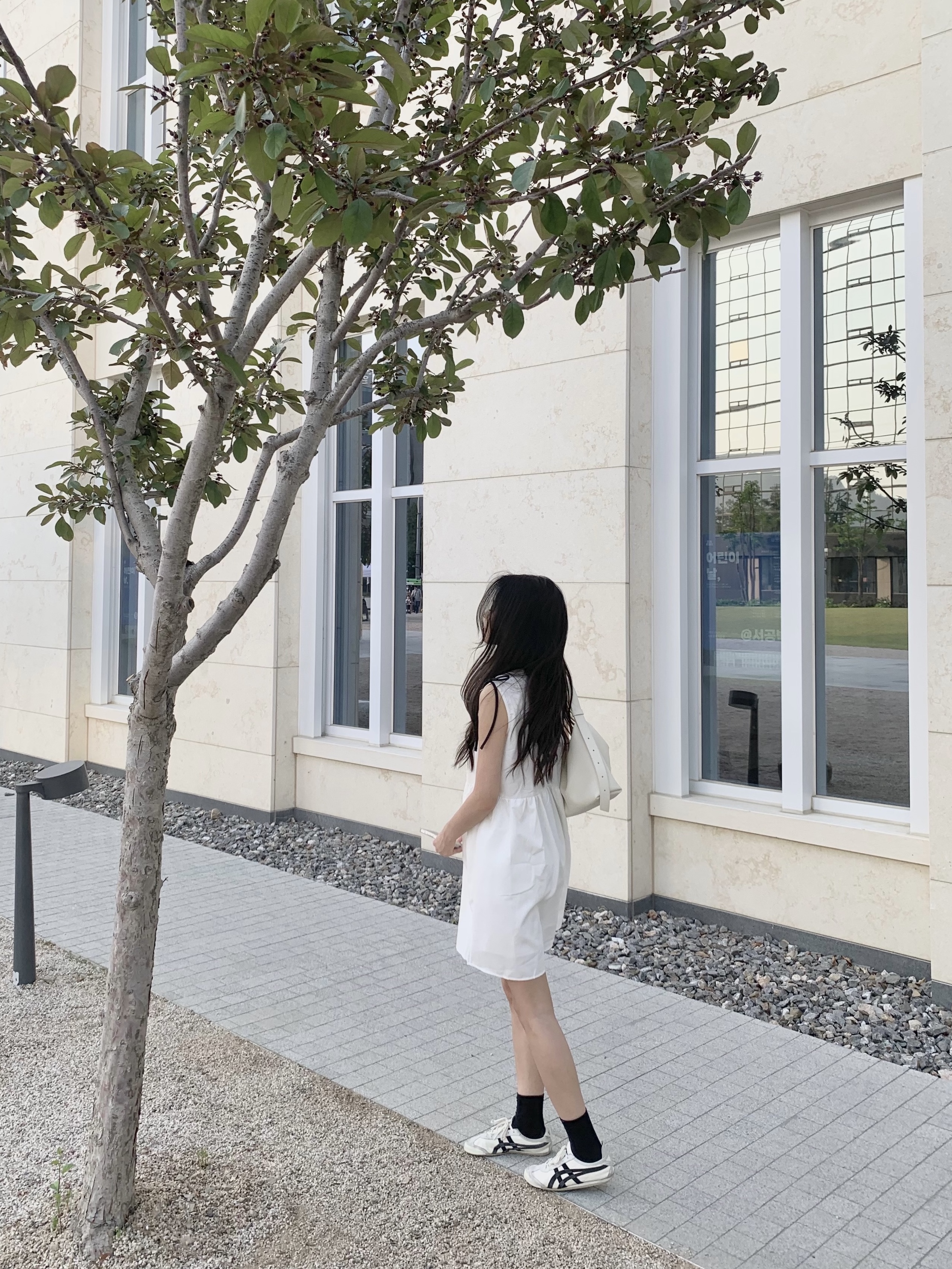 Onitsuka Tiger Mexico 66 Vintage White Black 착용 스타일 - 2