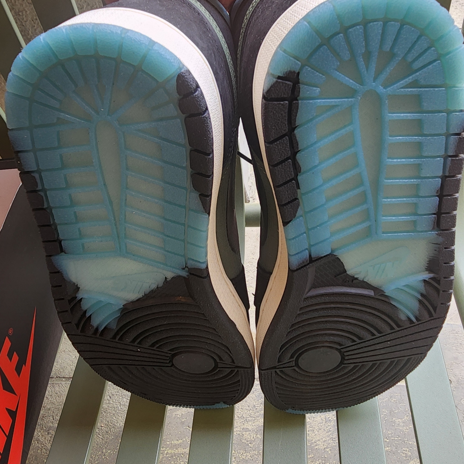 Jordan 1 Element Gore-Tex Noise Aqua and Light Olive 착용 스타일 - 4