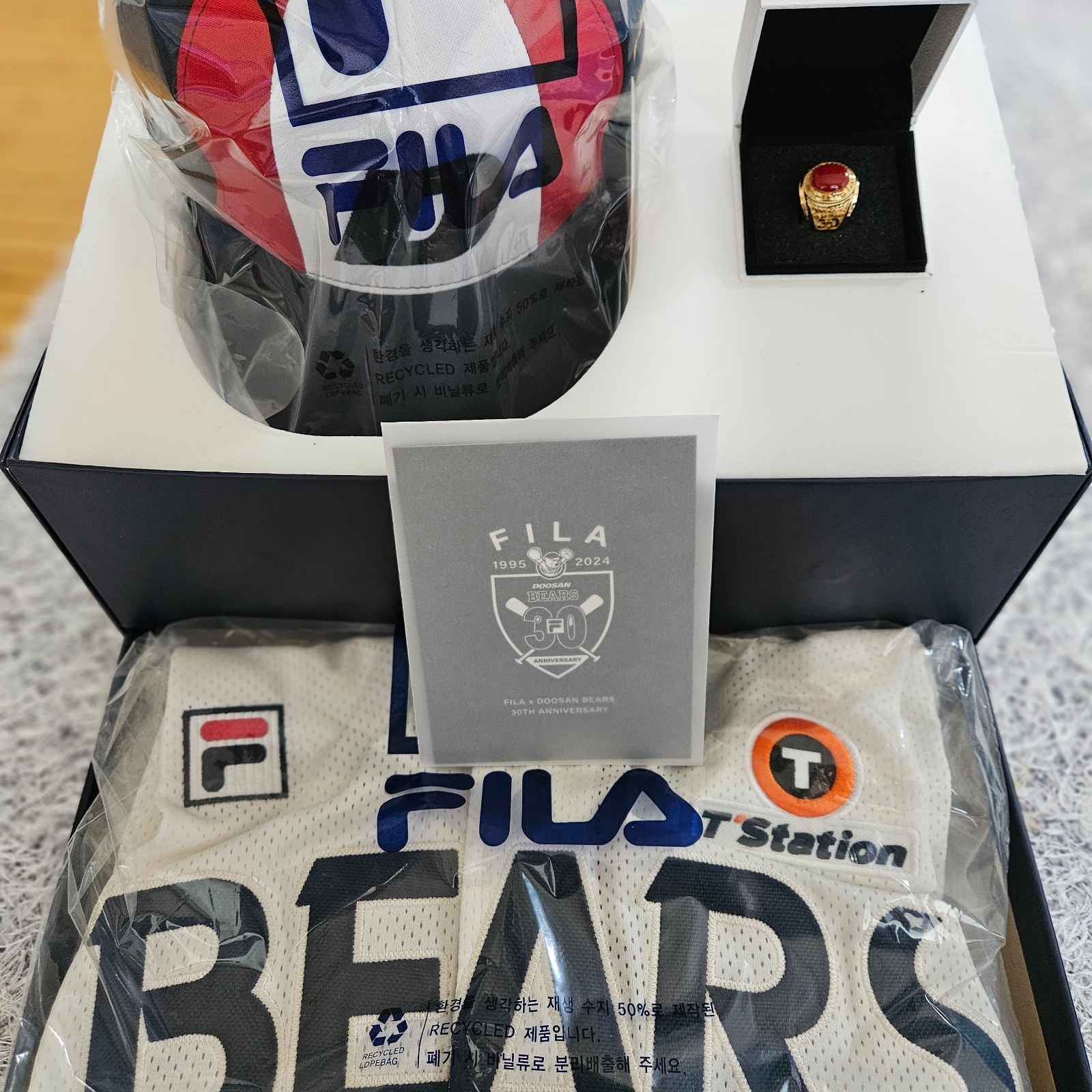 Doosan Bears x Fila 30th Anniversary Legendary Old Uniform Package (Non Marking Ver.) - Edition of 600 착용 스타일 - 5