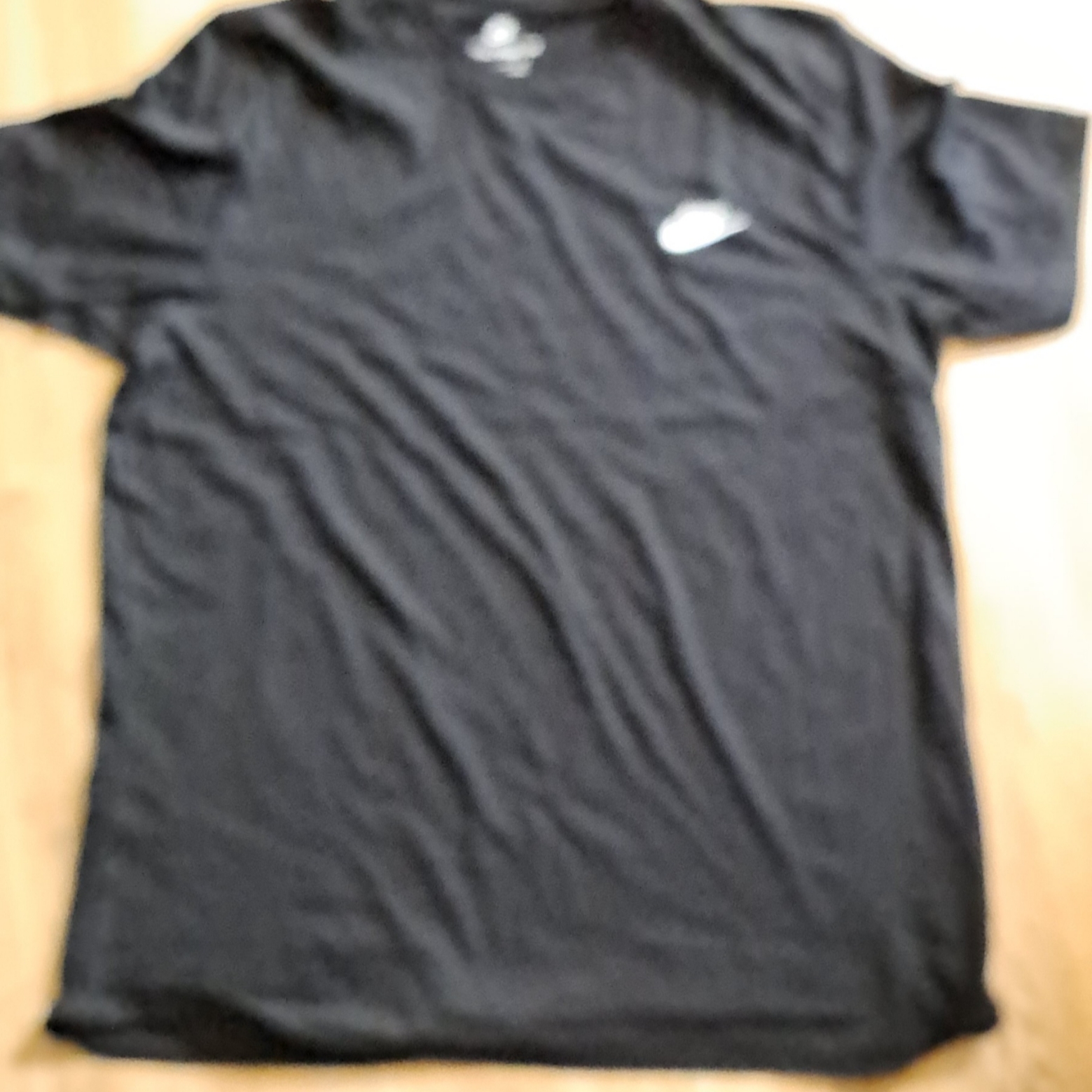 Nike NSW Club T-Shirt Black 착용 스타일