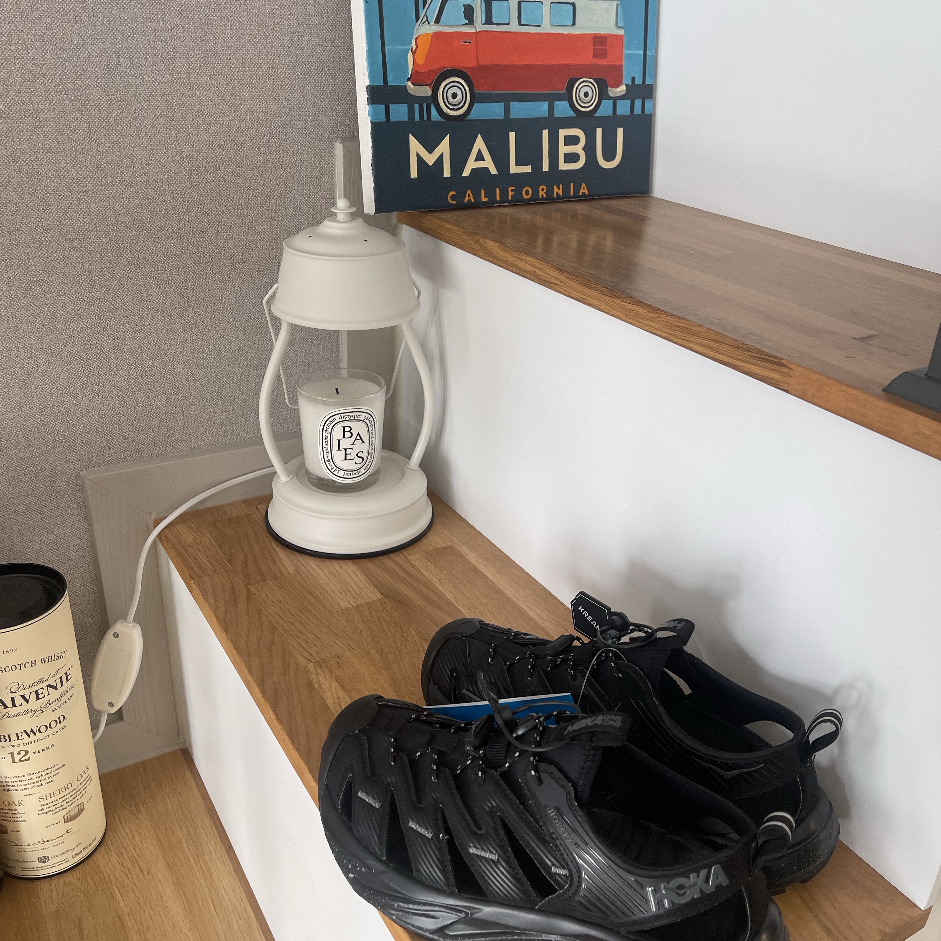 Hoka Hopara Black Castle Rock 착용 스타일
