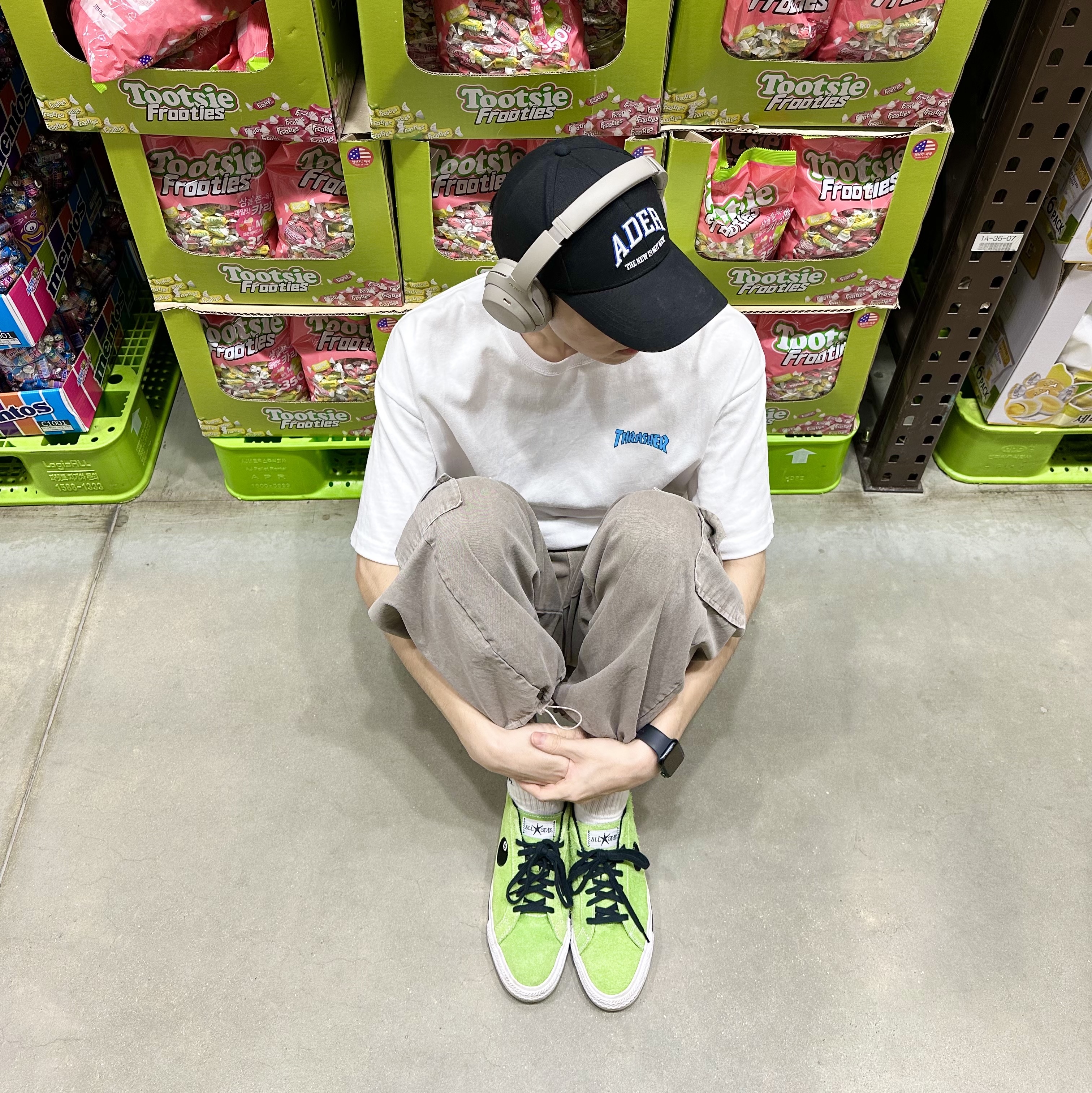 Converse x Stussy One Star Pro Ox 8 Ball Green, Sony WH-1000XM4 Platinum Silver (Korean Ver.) 착용 스타일 - 5