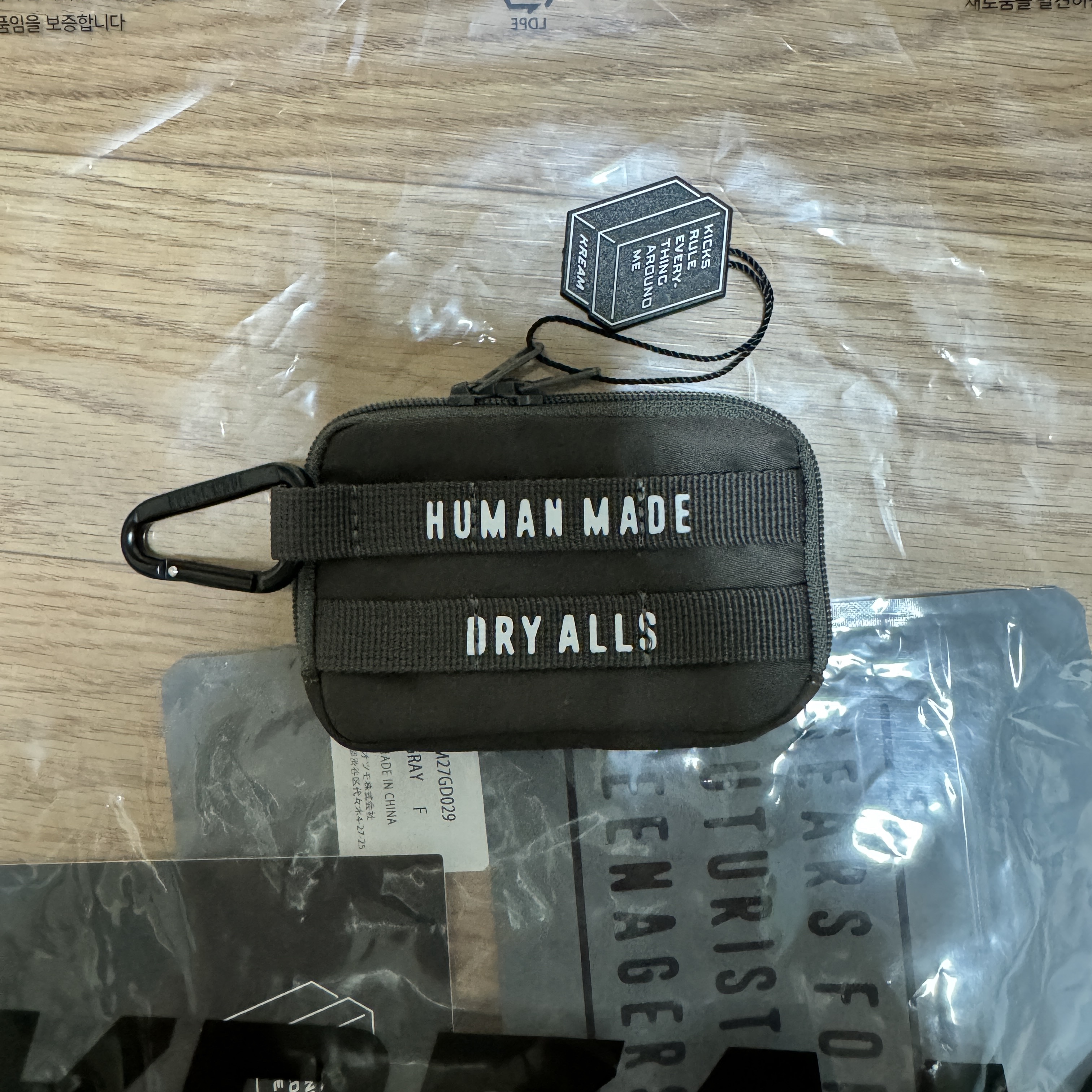 Human Made Military Card Case Gray 착용 스타일 - 1