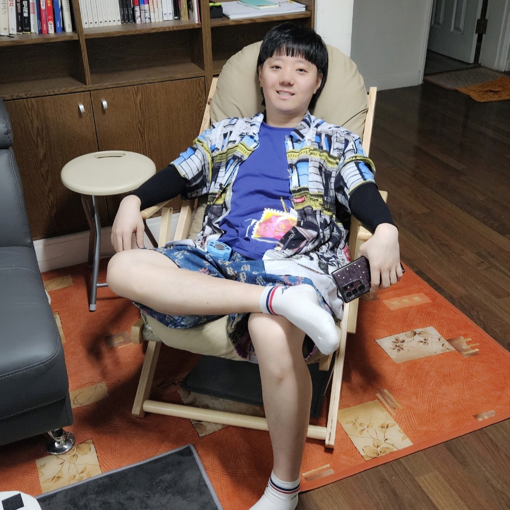 Supreme 190 Bowery Rayon S/S Shirt Multi-Color - 21SS, Supreme Gradient Jacquard Denim Shorts Blue - 22SS 착용 스타일