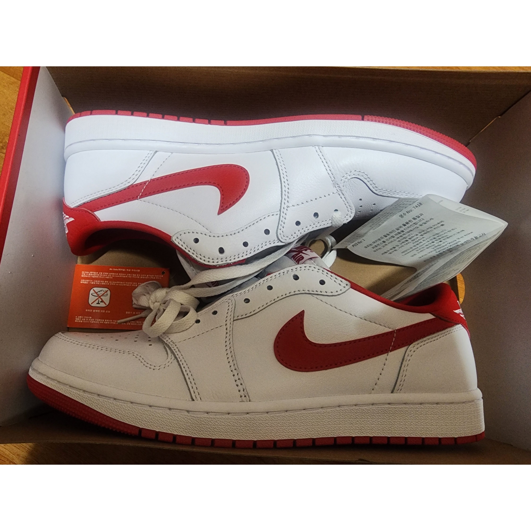 Jordan 1 Retro Low OG University Red 착용 스타일