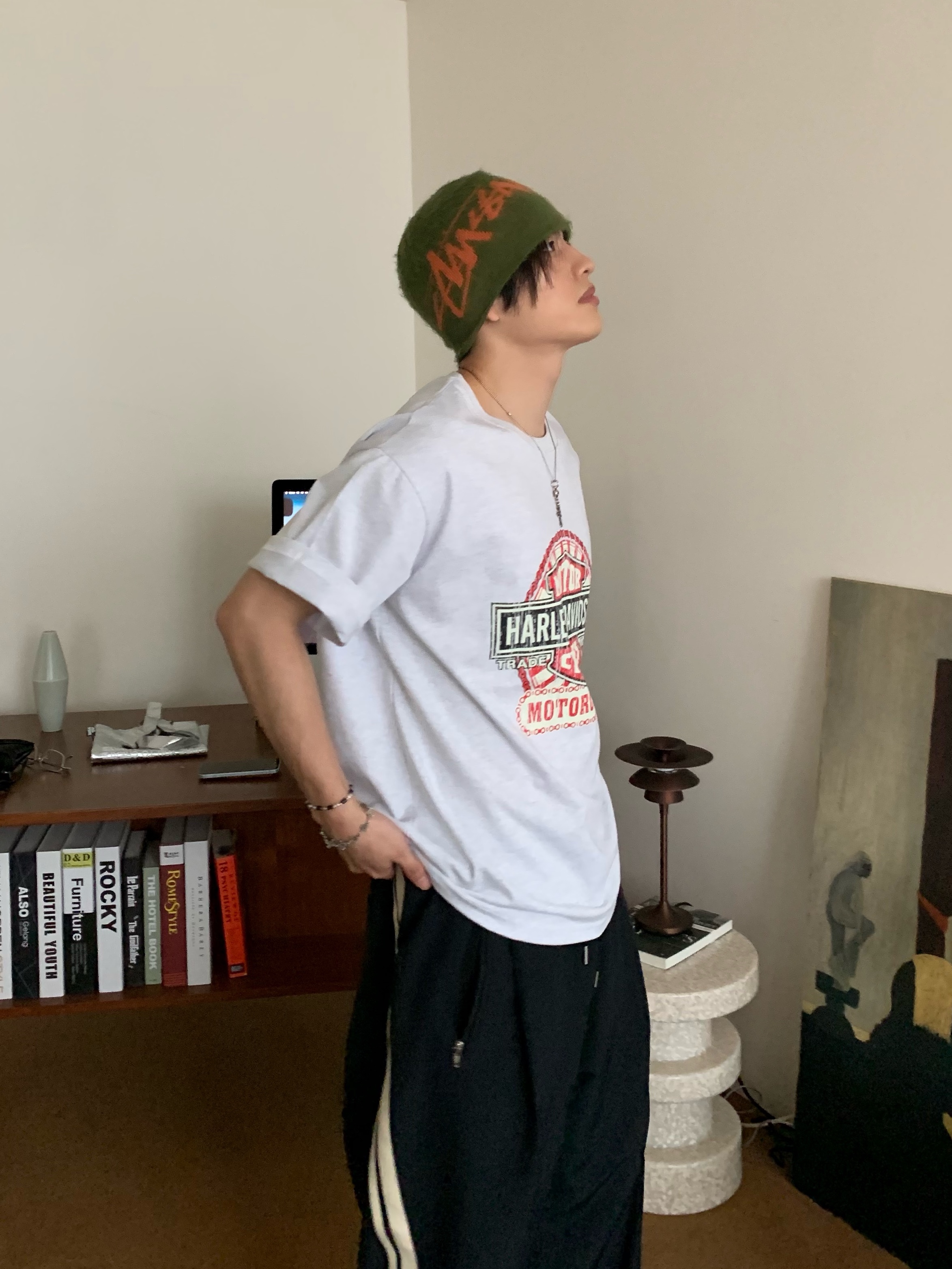 Stussy Brushed Out Stock Skullcap Beanie Olive, Nike Air Force 1 '07 Low White 착용 스타일 - 2