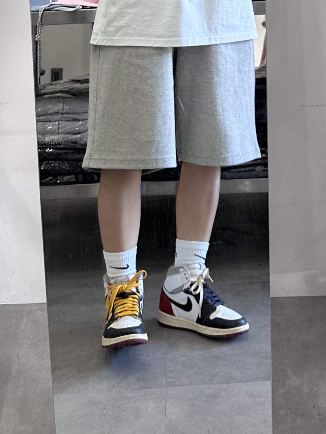 Jordan 1 x Union Retro High Black Toe, Nike x Stussy NRG Crew Socks White Black 착용 스타일 - 2