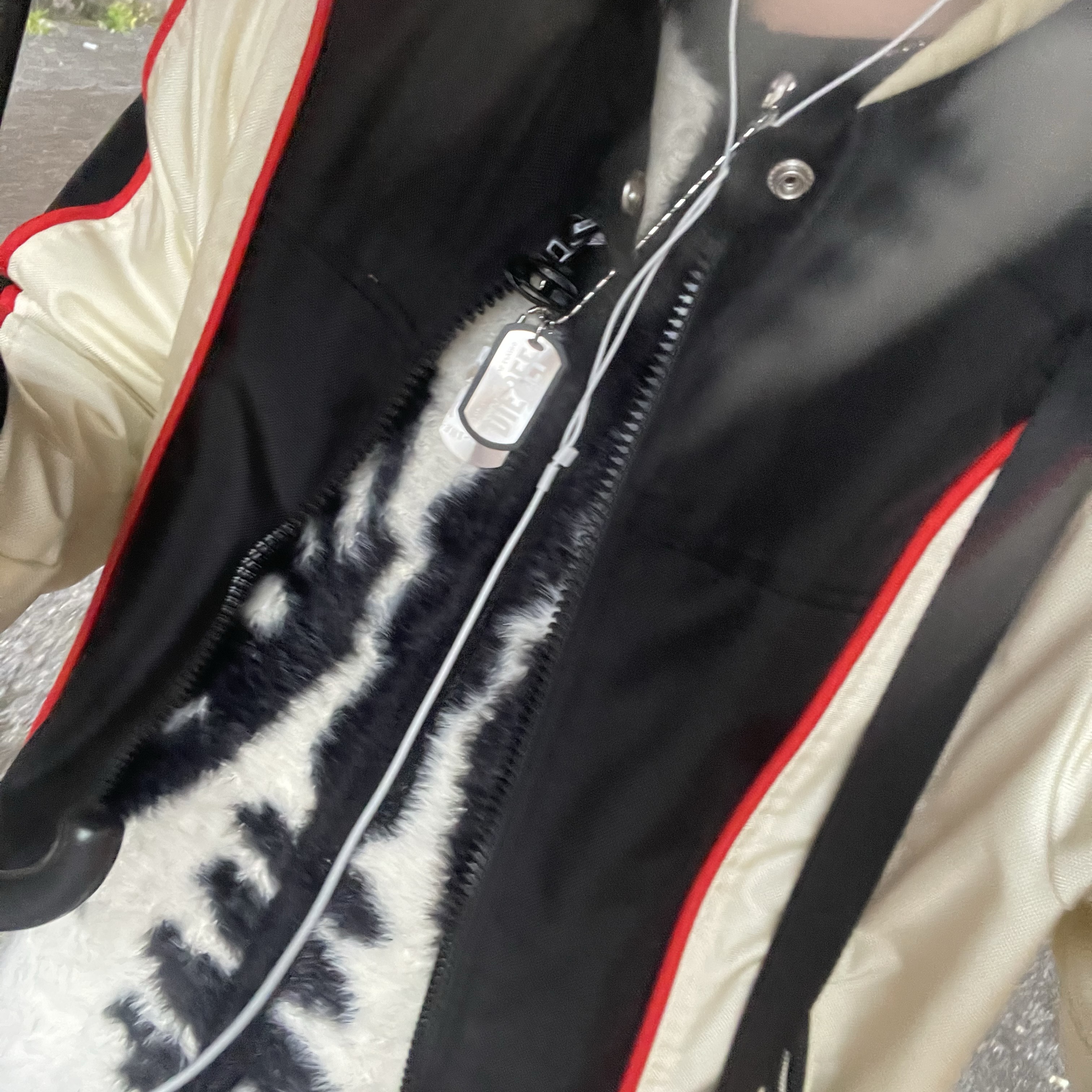 Diesel J-Blink Biker Jacket in Colour-Block Nylon Black White, Diesel Dx0011 Stainless Steel Double Dog Tag Necklace Silver 착용 스타일 - 2