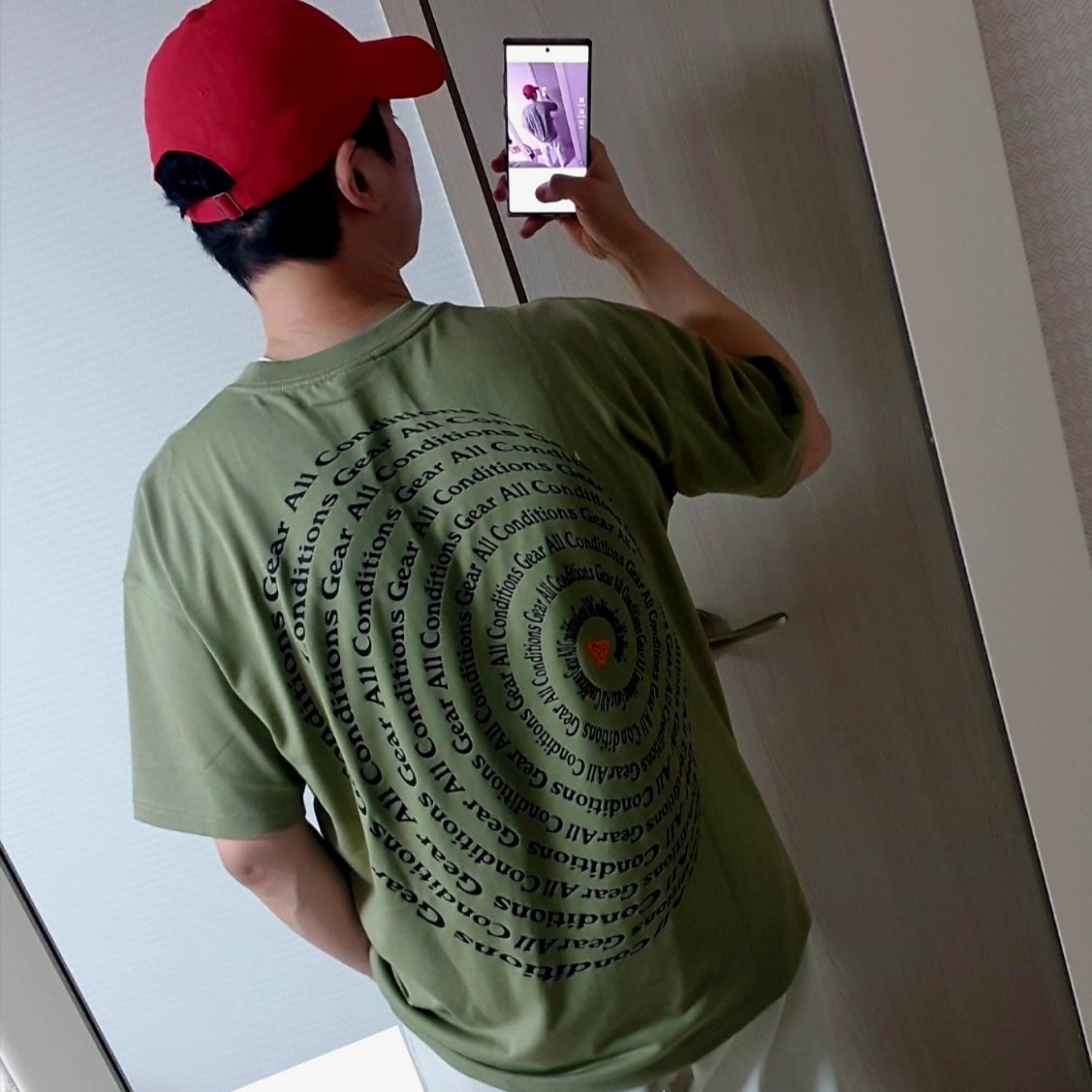Nike ACG Vortex T-Shirt Neutral Olive - US/EU, Nike Club Unstructured Futura Washed Cap University Red 착용 스타일